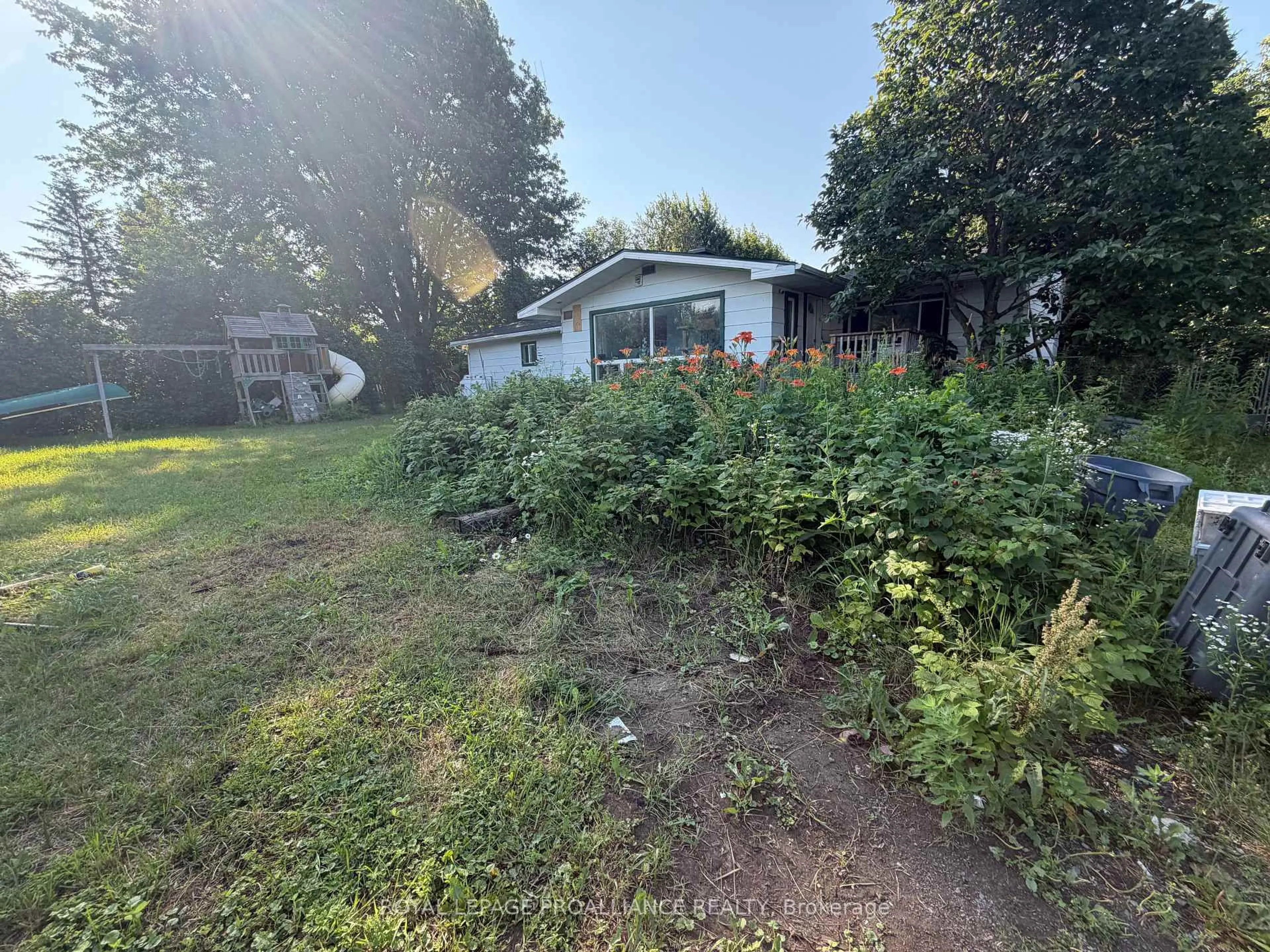 A pic from outside/outdoor area/front of a property/back of a property/a pic from drone, unknown for 15650 County 43 Rd, North Stormont Ontario K0C 1K0