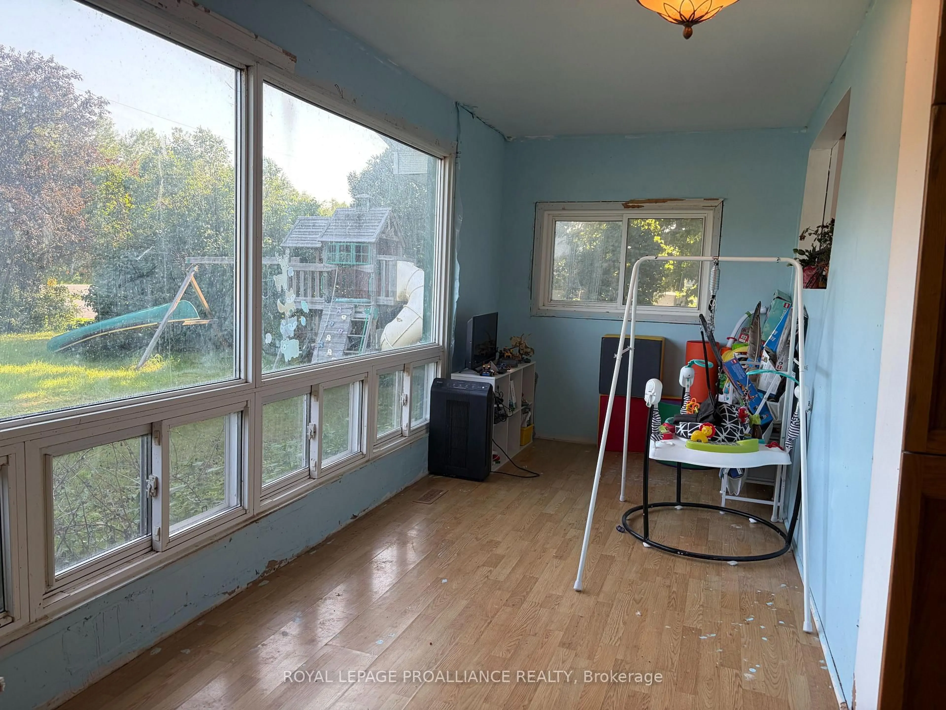 A pic of a room for 15650 County 43 Rd, North Stormont Ontario K0C 1K0