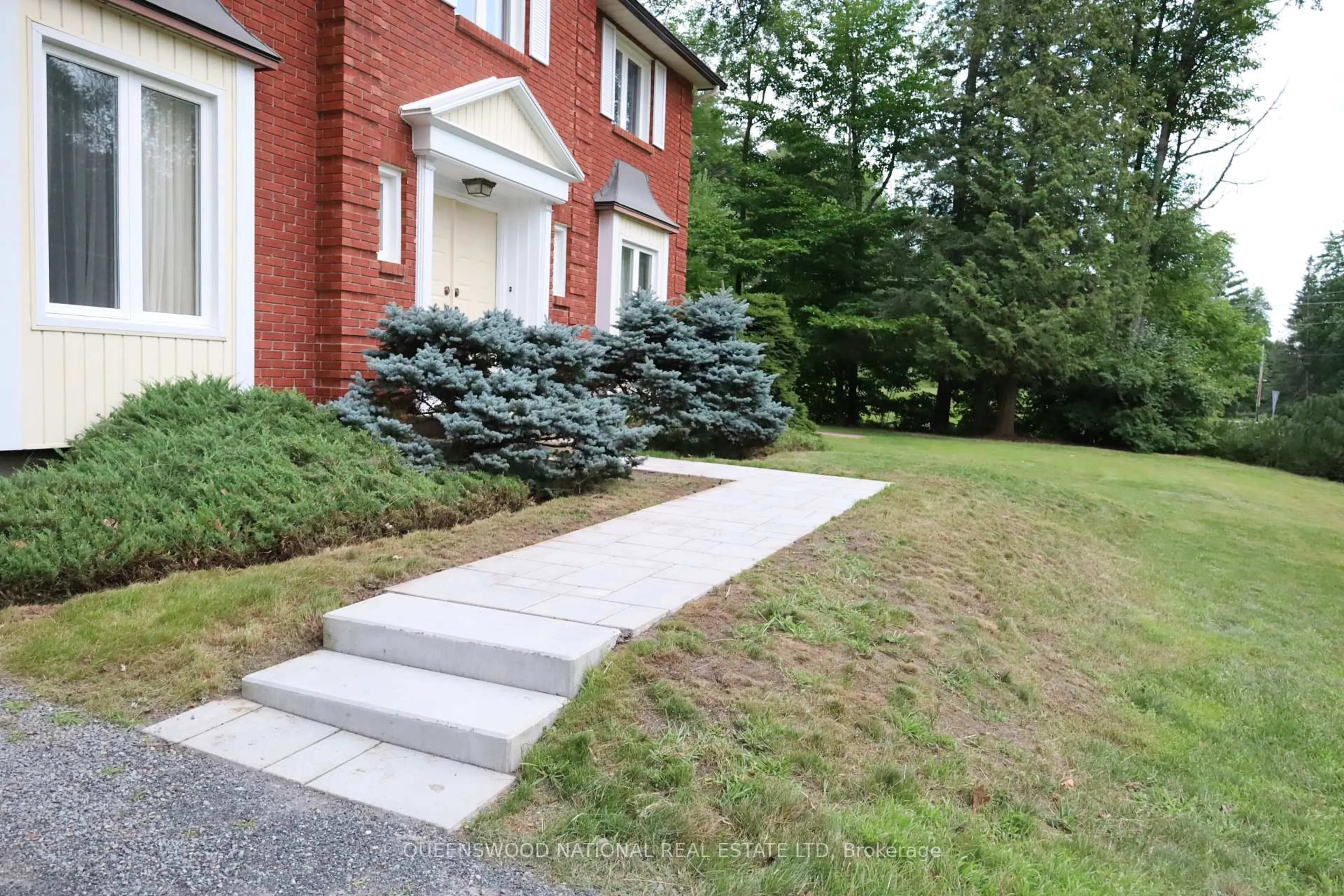 Home with brick exterior material, street for 1080 Sunnydale St, Ottawa Ontario K4B 1N6
