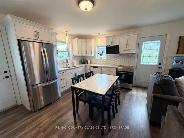 10131 Highway 41, Kaladar 5