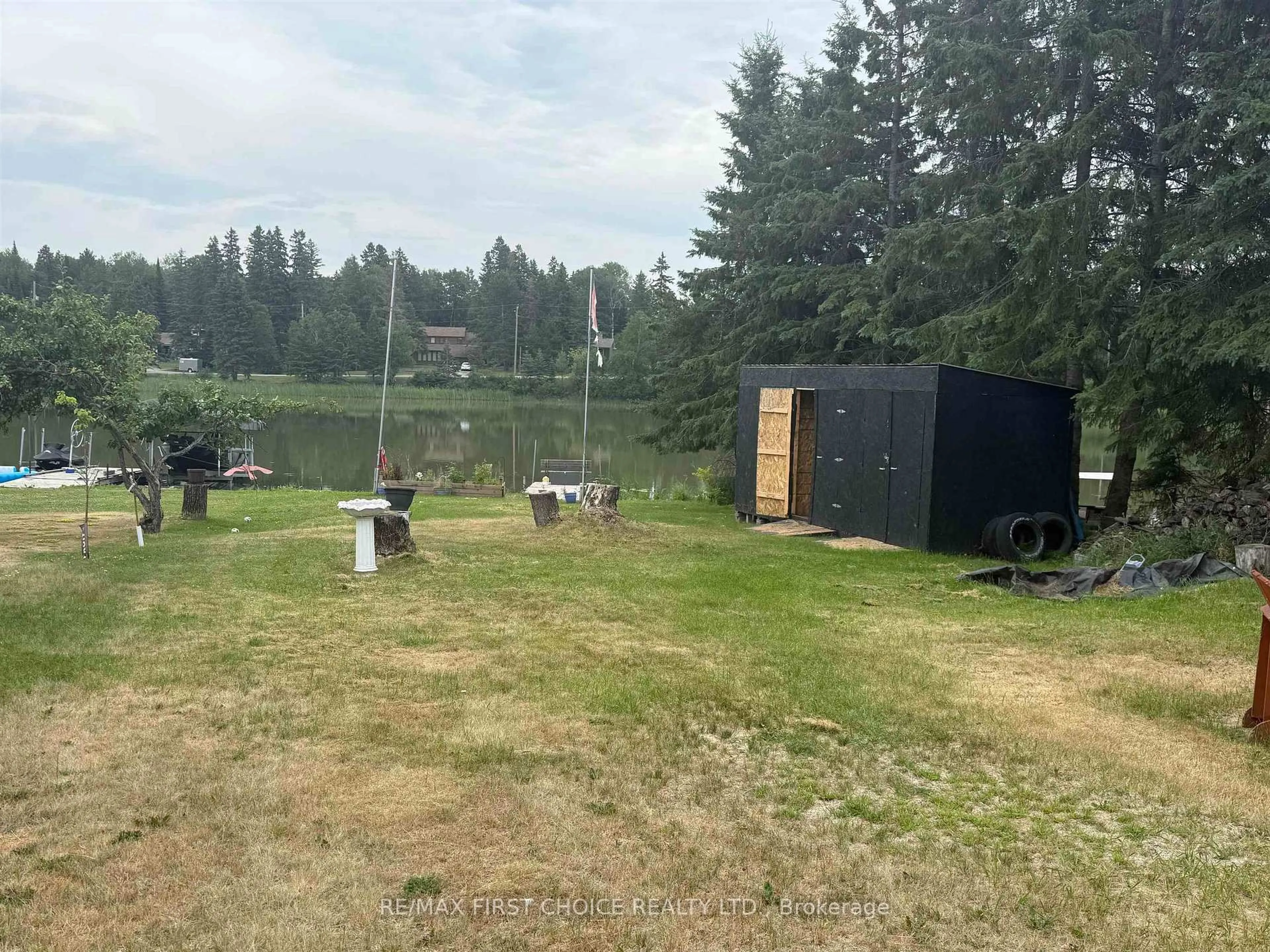 Shed for 195 West River Rd, Dryden Ontario P8N 2A7