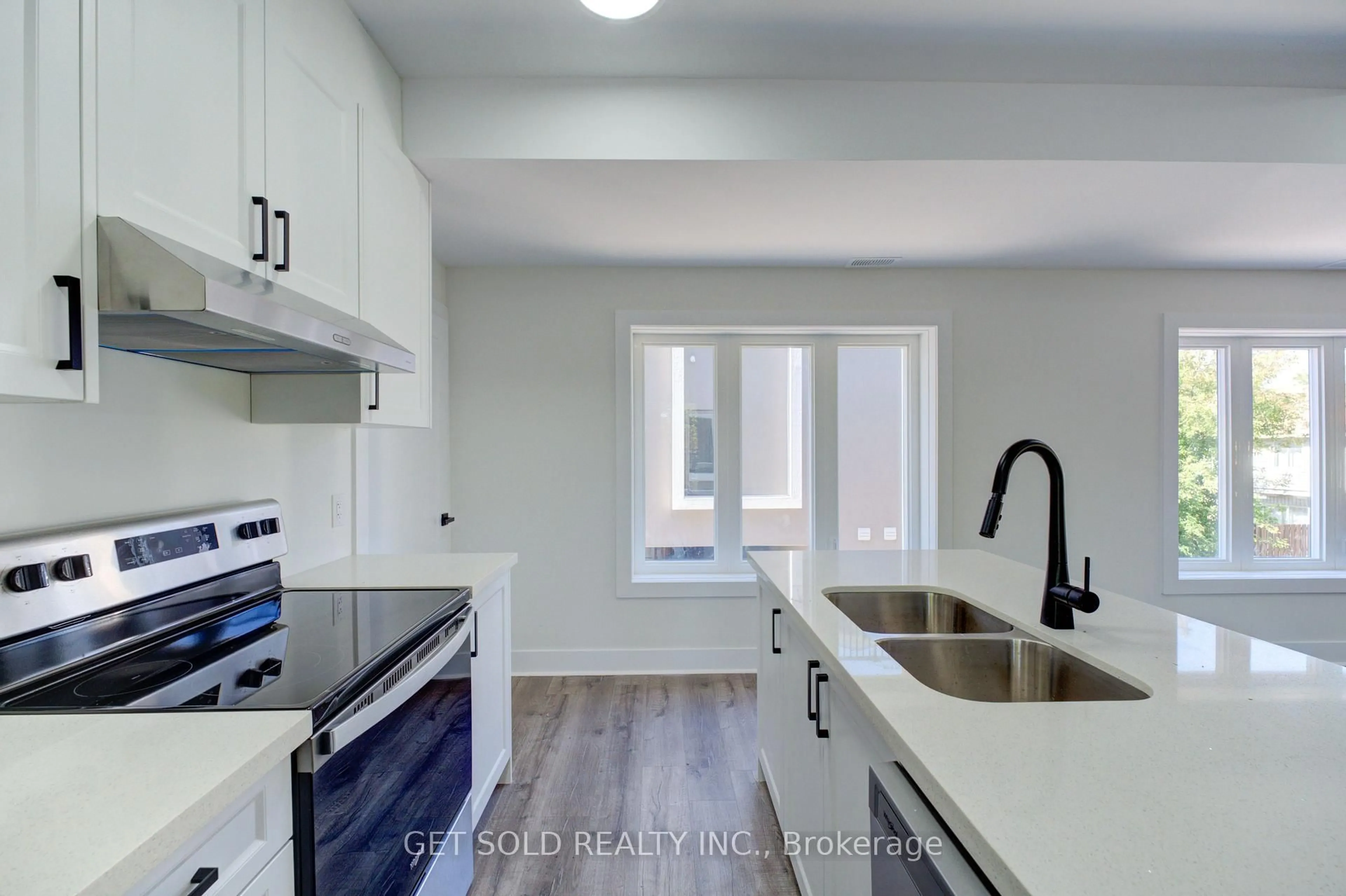 Open concept kitchen, unknown for 6701 Thorold Stone Rd #14, Niagara Falls Ontario L2J 1B3