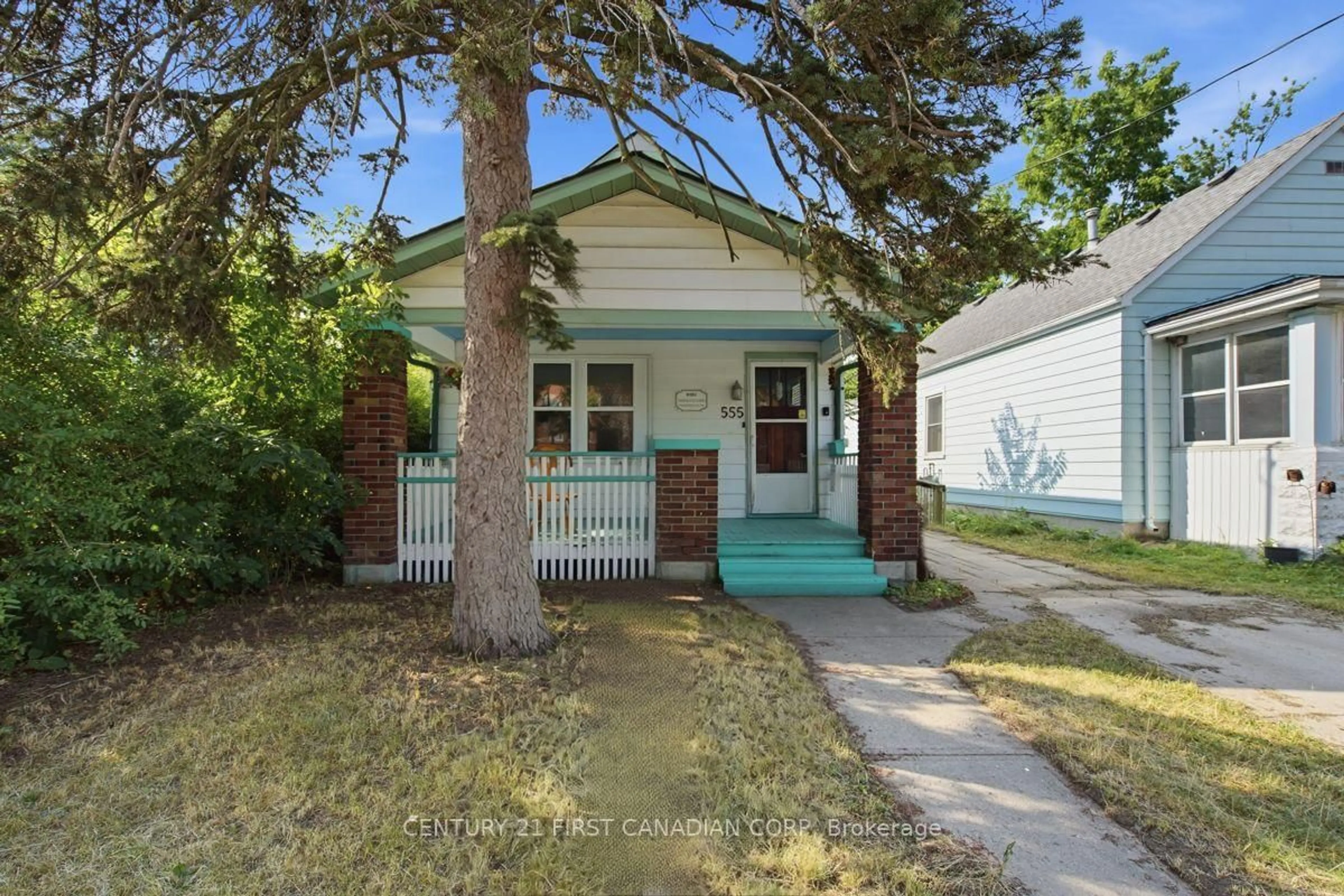 Unknown for 555 Grey St, London East Ontario N6B 1H6