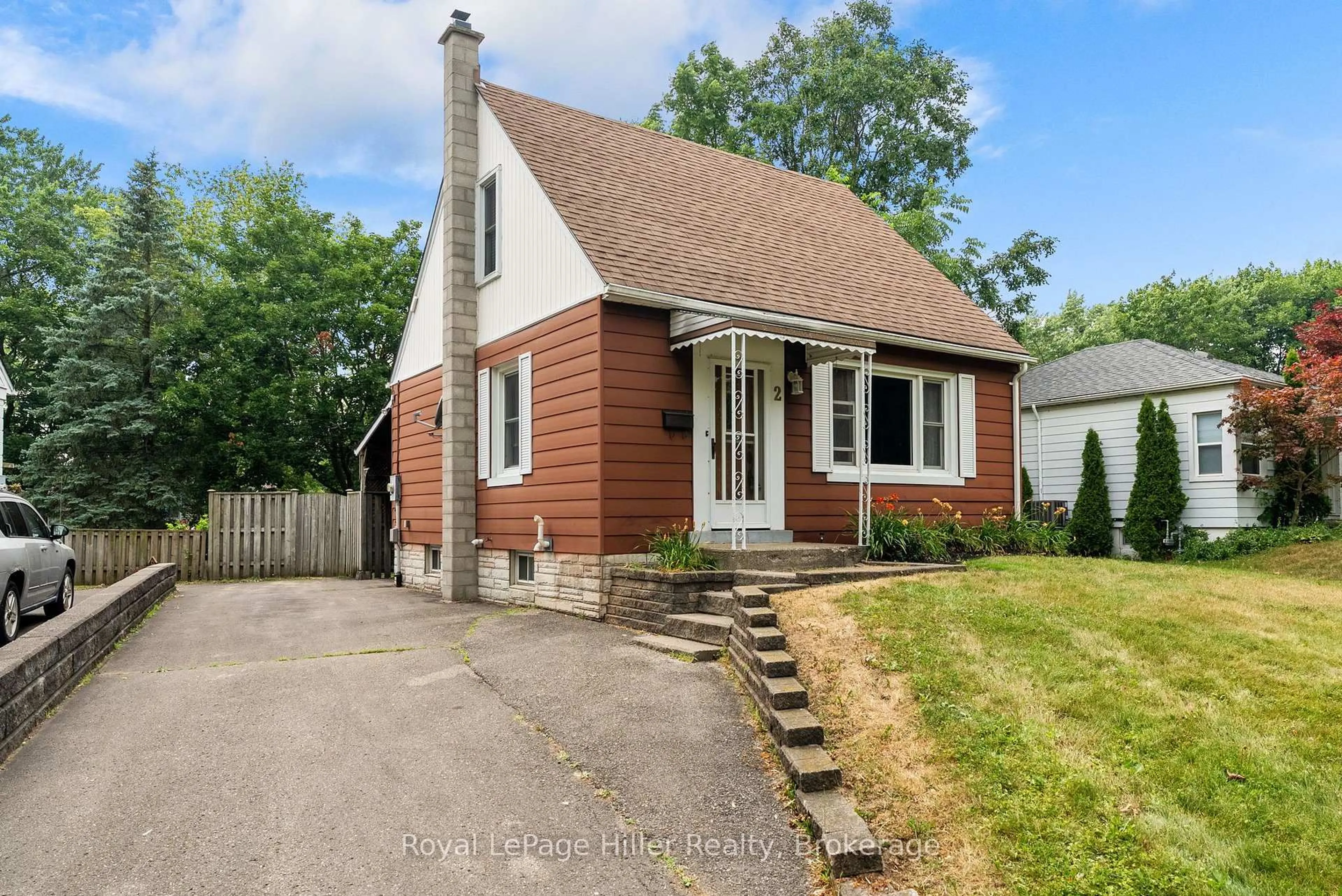 Unknown for 2 Somerset St, Stratford Ontario N5A 6K1