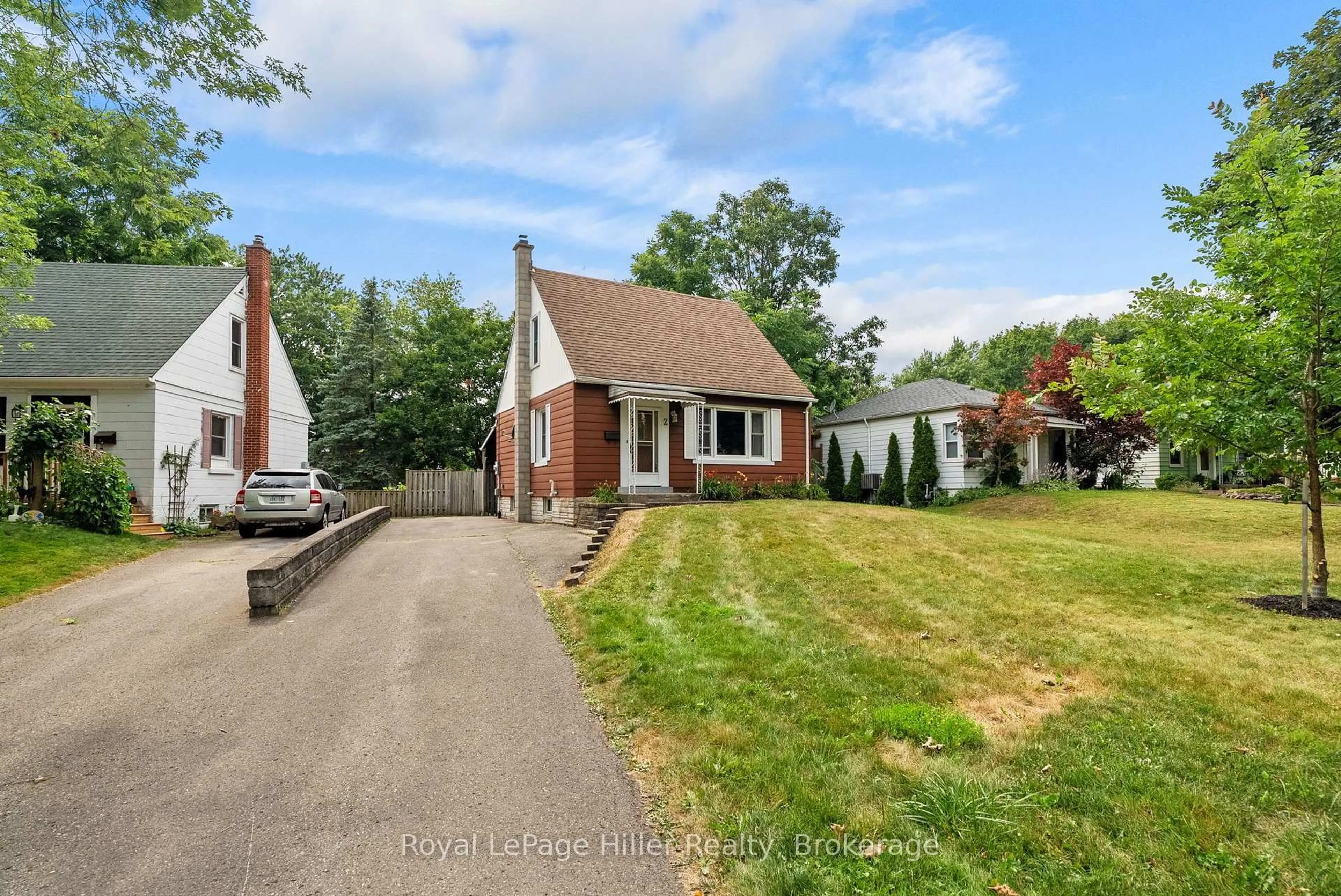 A pic from outside/outdoor area/front of a property/back of a property/a pic from drone, street for 2 Somerset St, Stratford Ontario N5A 6K1