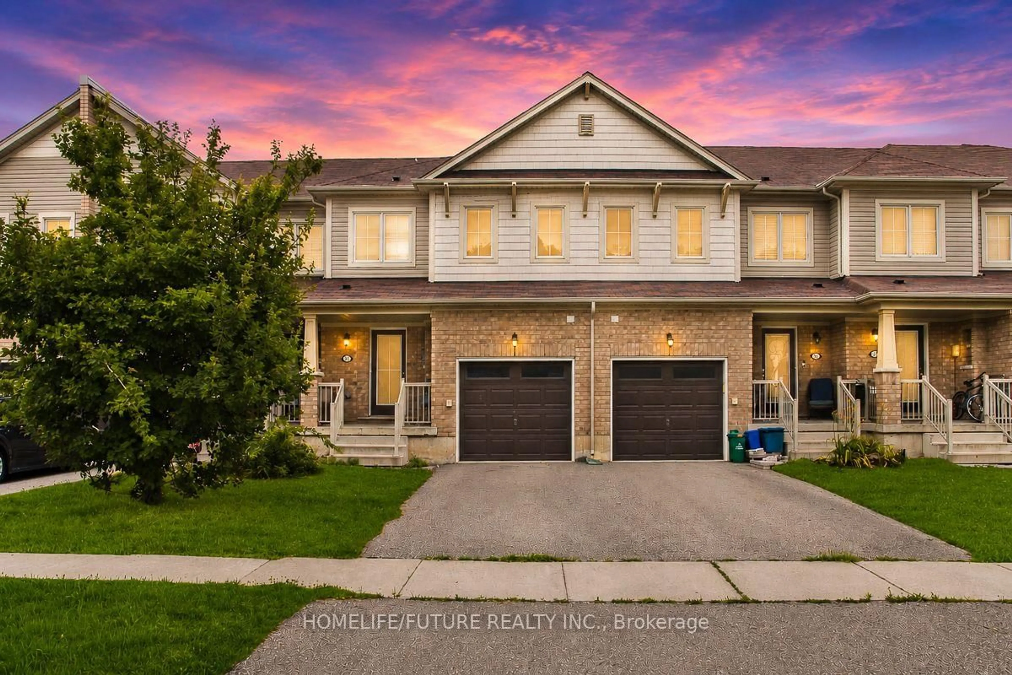 Home with brick exterior material, street for 33 Cole Cres, Brantford Ontario N3T 0P4