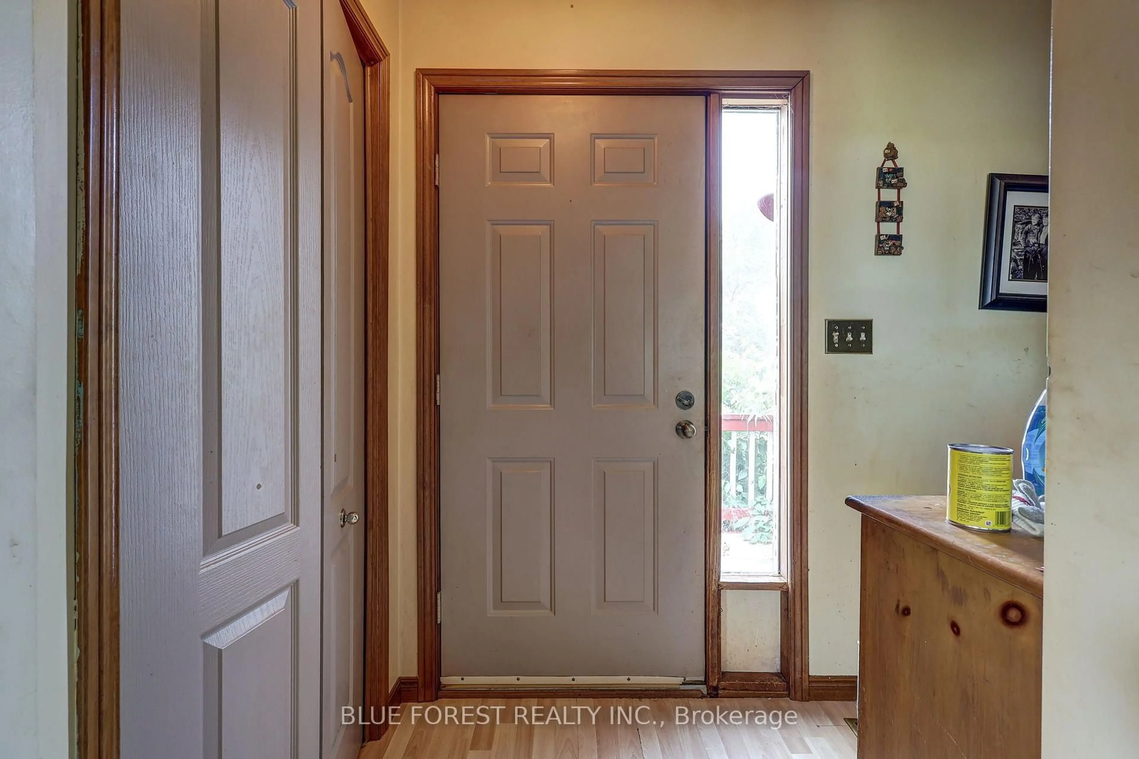 Indoor entryway for 37 MELANIE Dr, Aylmer Ontario N5H 3G6