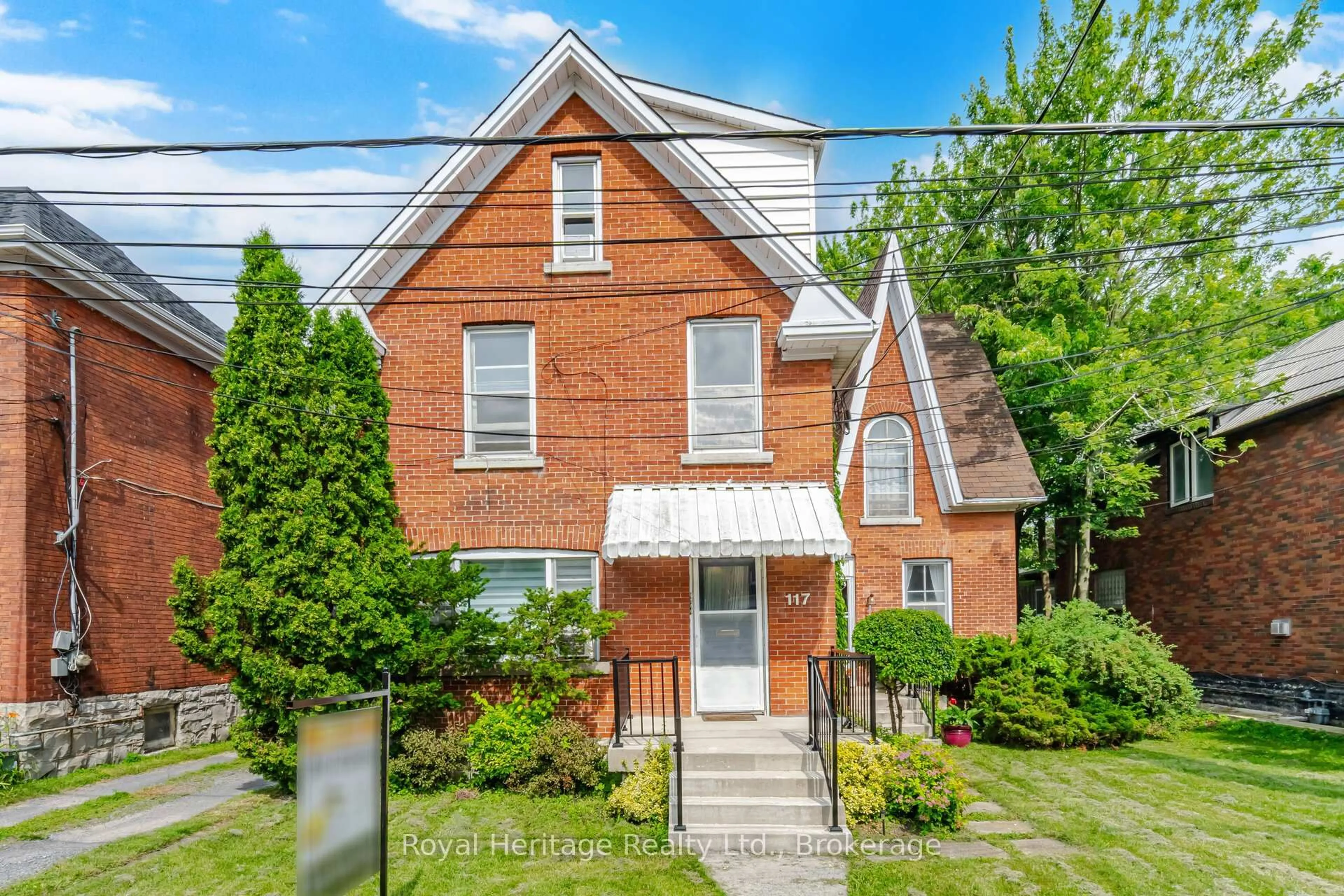 Home with brick exterior material, street for 117 Nelson St, Kingston Ontario K7L 3W9