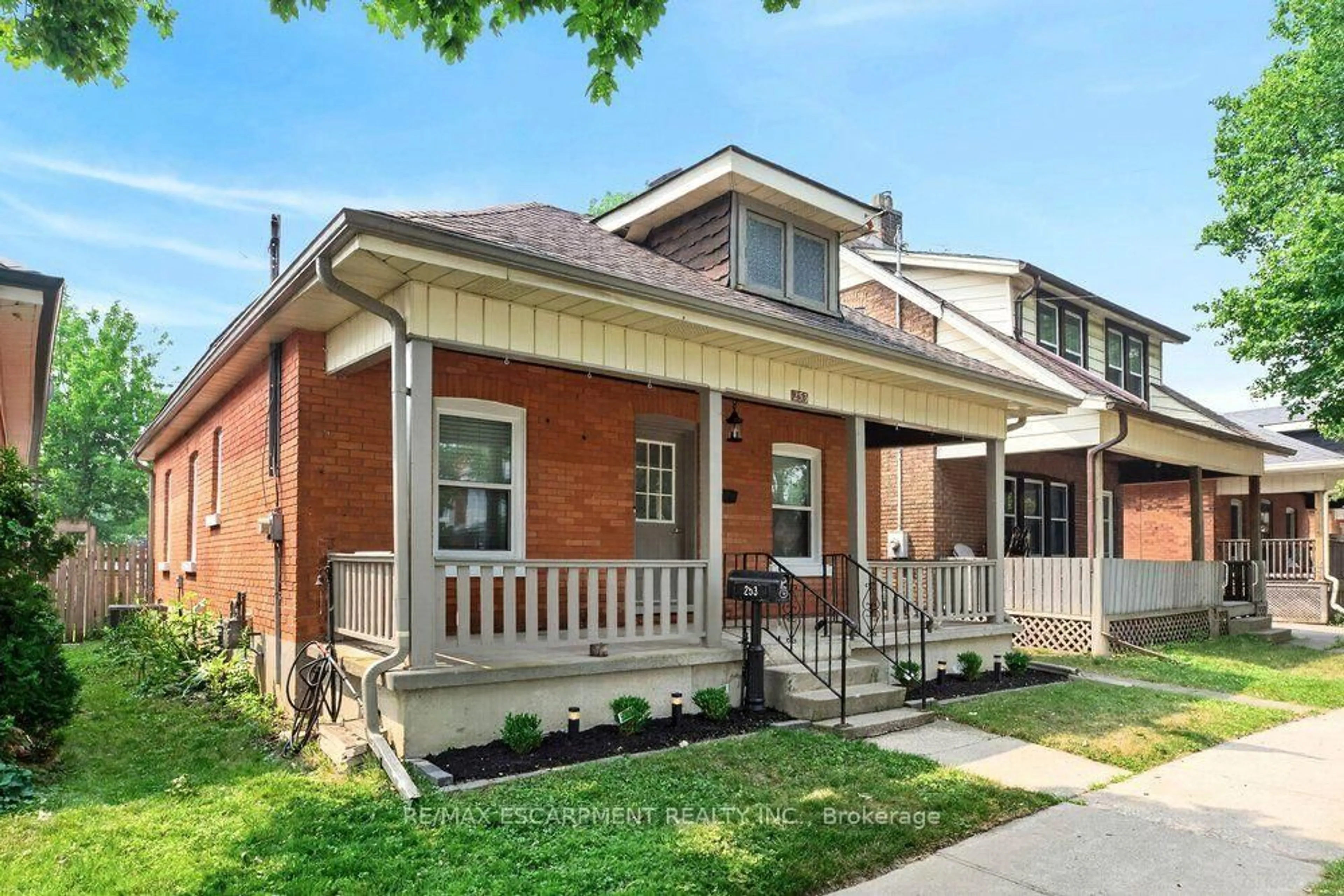 Home with brick exterior material, street for 253 Marlborough St, Brantford Ontario N3S 4T4