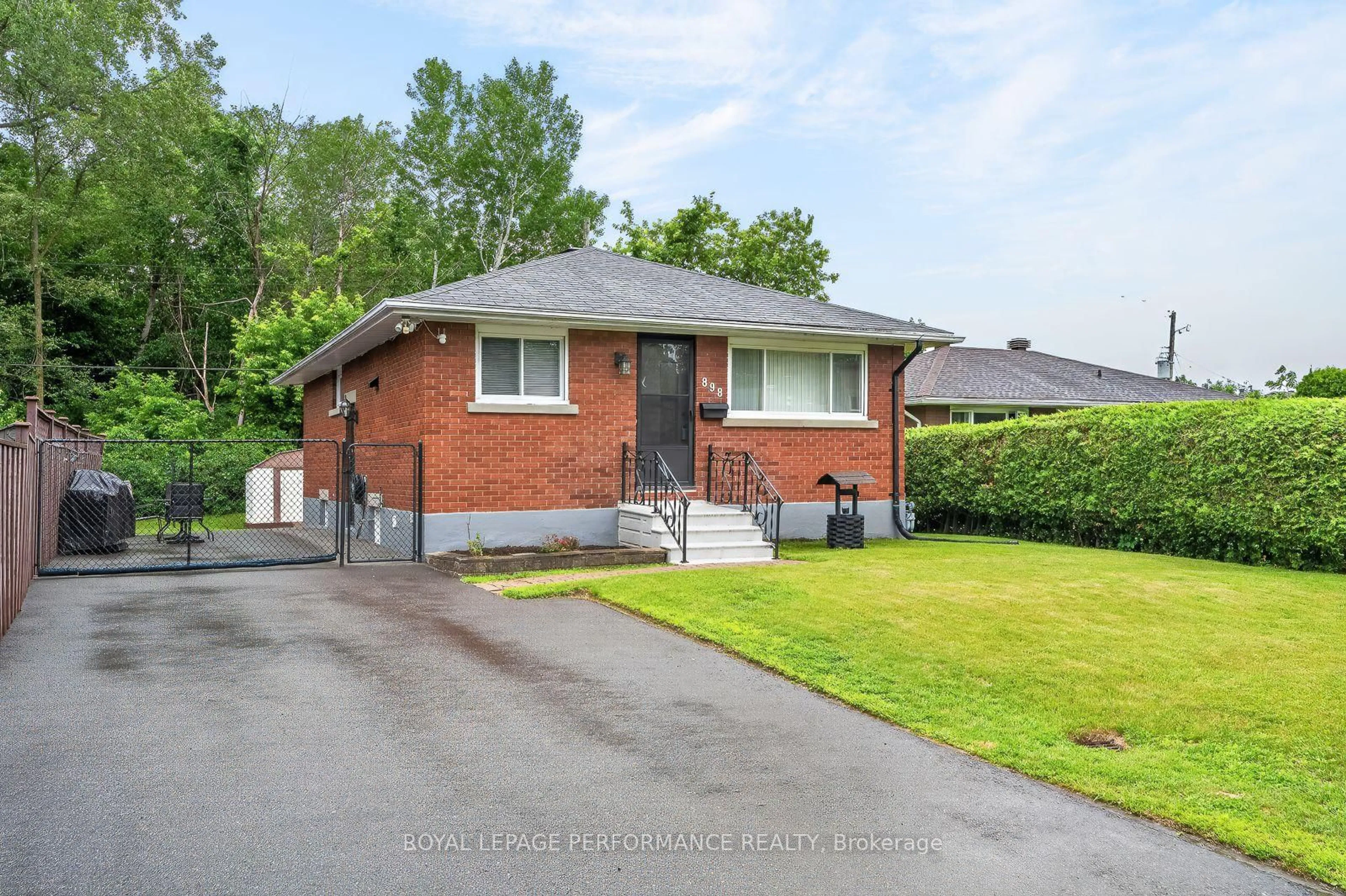 Home with brick exterior material, street for 898 Charleswood Ave, Ottawa Ontario K1K 0W3