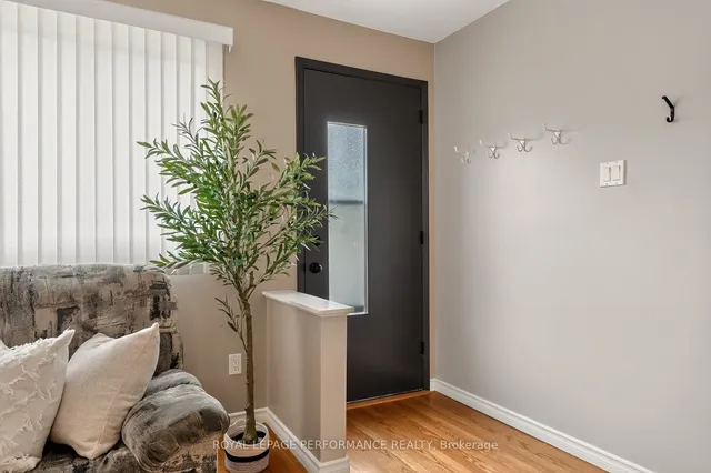 898 Charleswood Ave, Ottawa 5