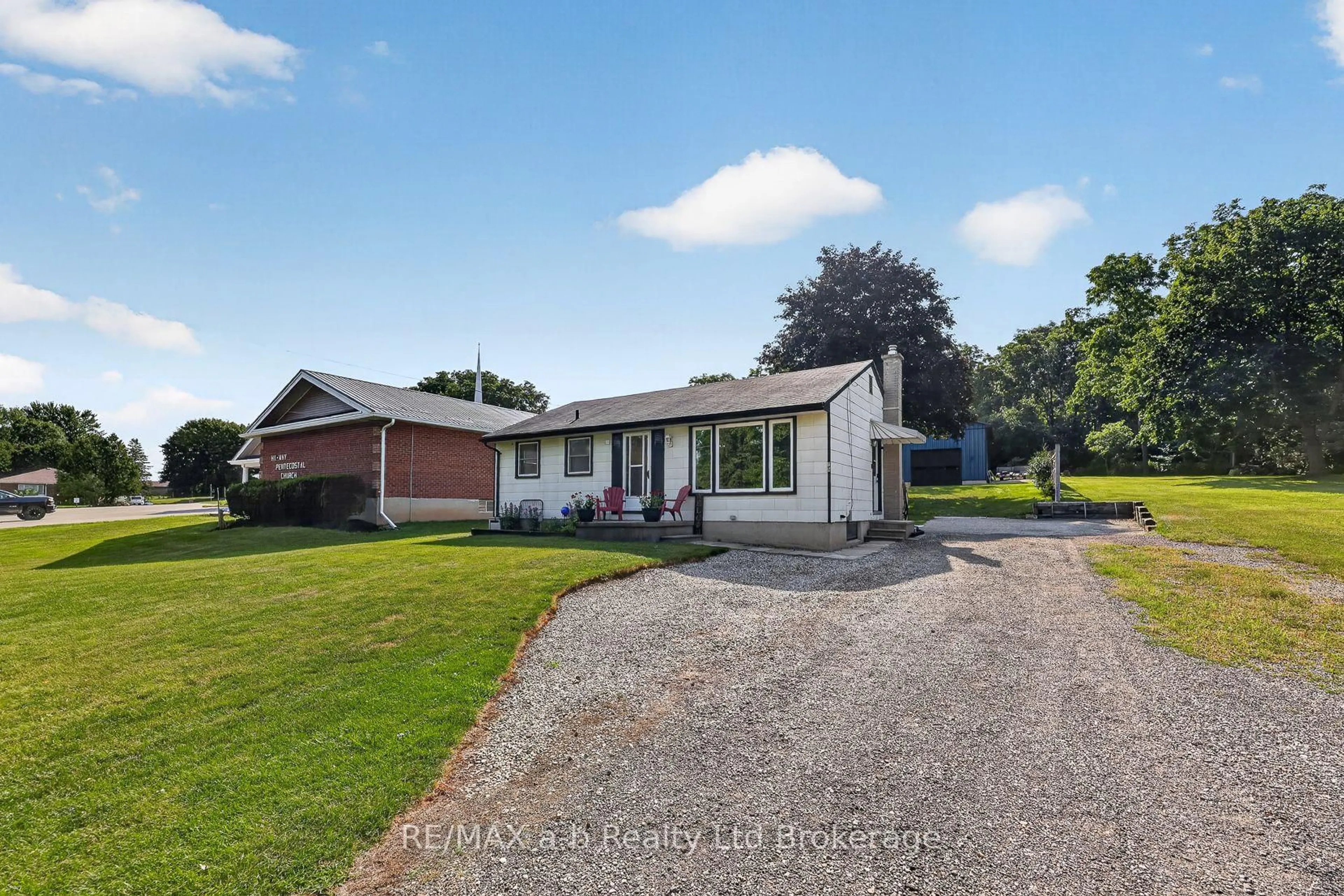 A pic from outside/outdoor area/front of a property/back of a property/a pic from drone, street for 584112 BEACHVILLE Rd, South-West Oxford Ontario N5C 3J5