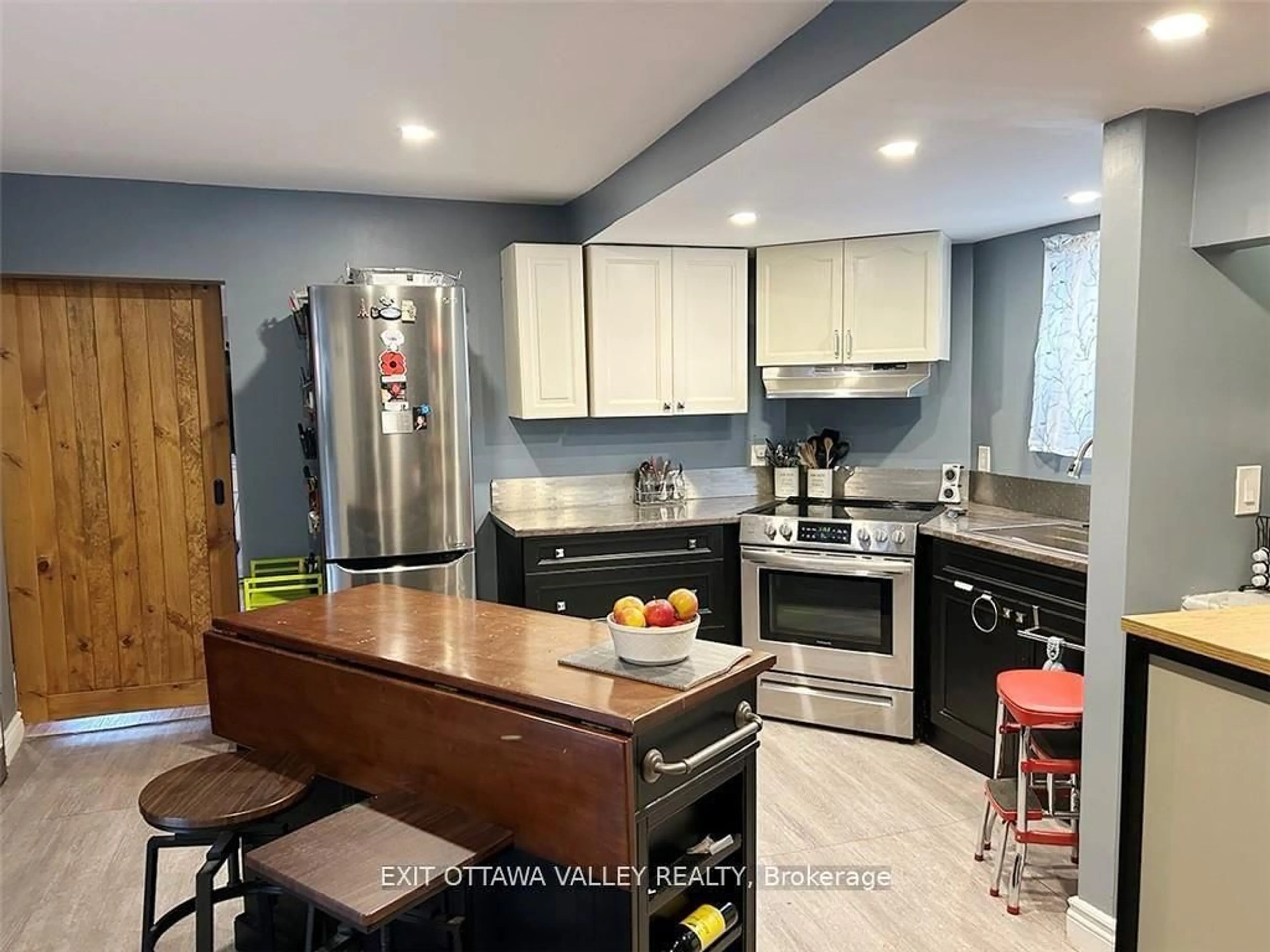 Open concept kitchen, ceramic/tile floor for 444 Isabella St, Pembroke Ontario K8A 5T7