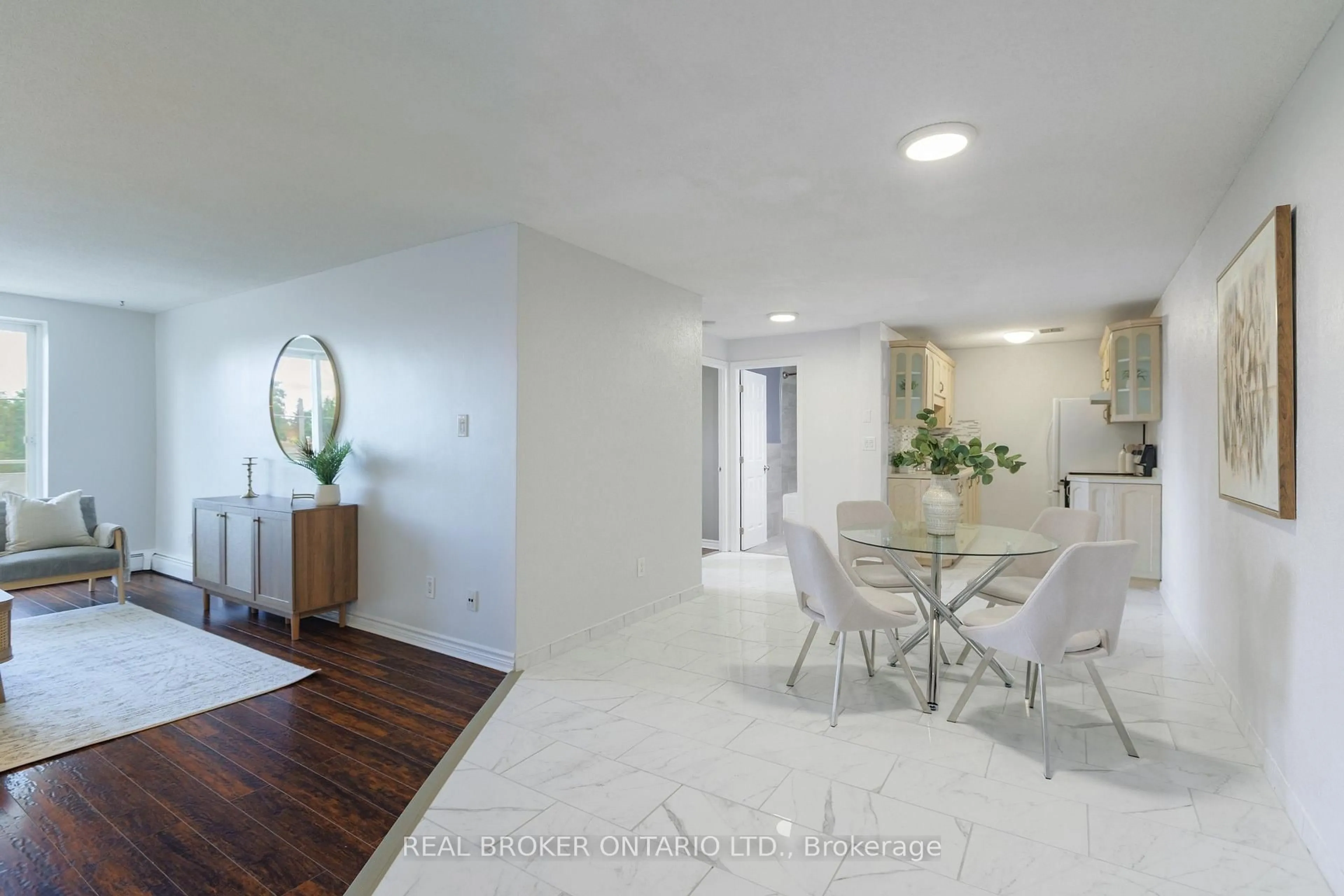 Unknown for 893 Concession St #202, Hamilton Ontario L8V 1E7