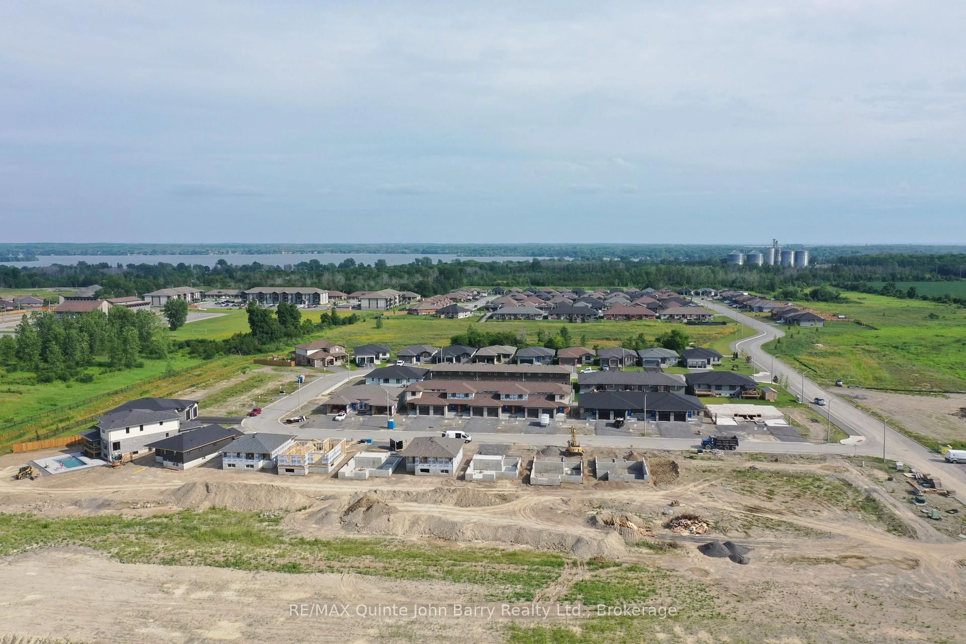 A pic from outside/outdoor area/front of a property/back of a property/a pic from drone, building for 57 Parkland Circle #Lot 53, Quinte West Ontario K8V 0R3