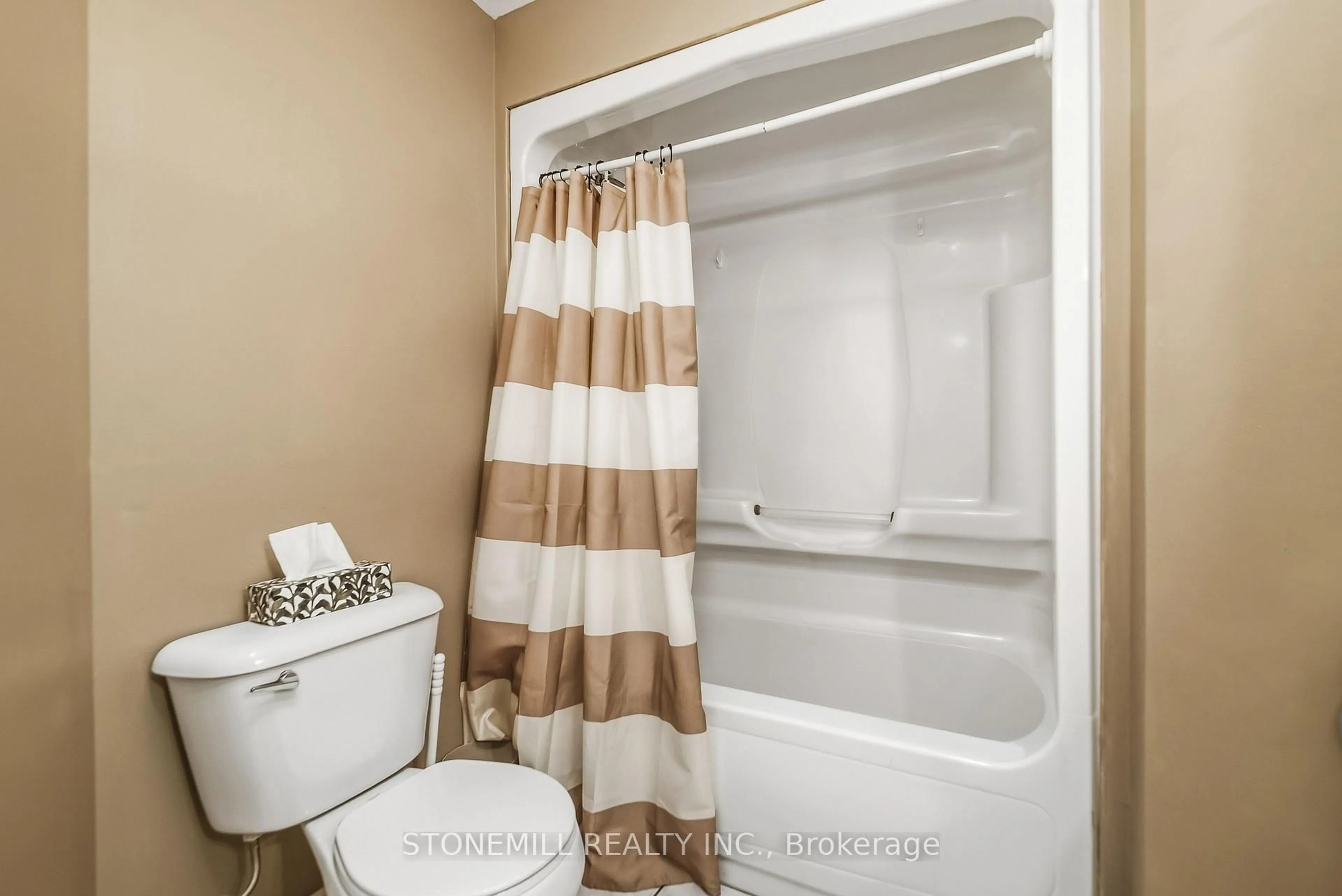 Standard bathroom, unknown for 135 James St #701, Hamilton Ontario L8P 2Z6