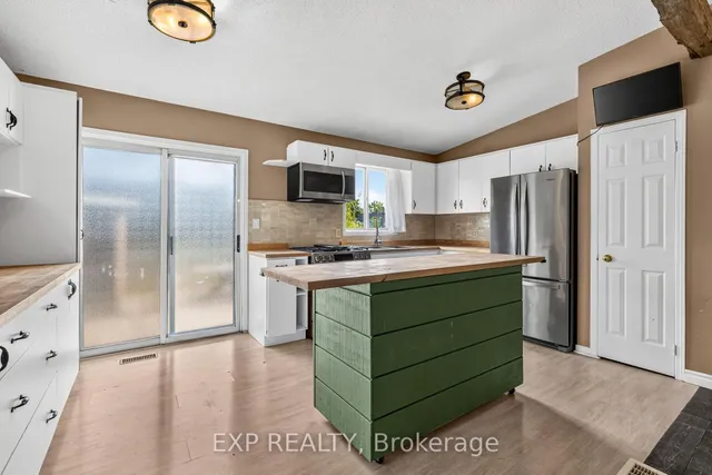 3209 YOUNG Ave, Fort Erie 5