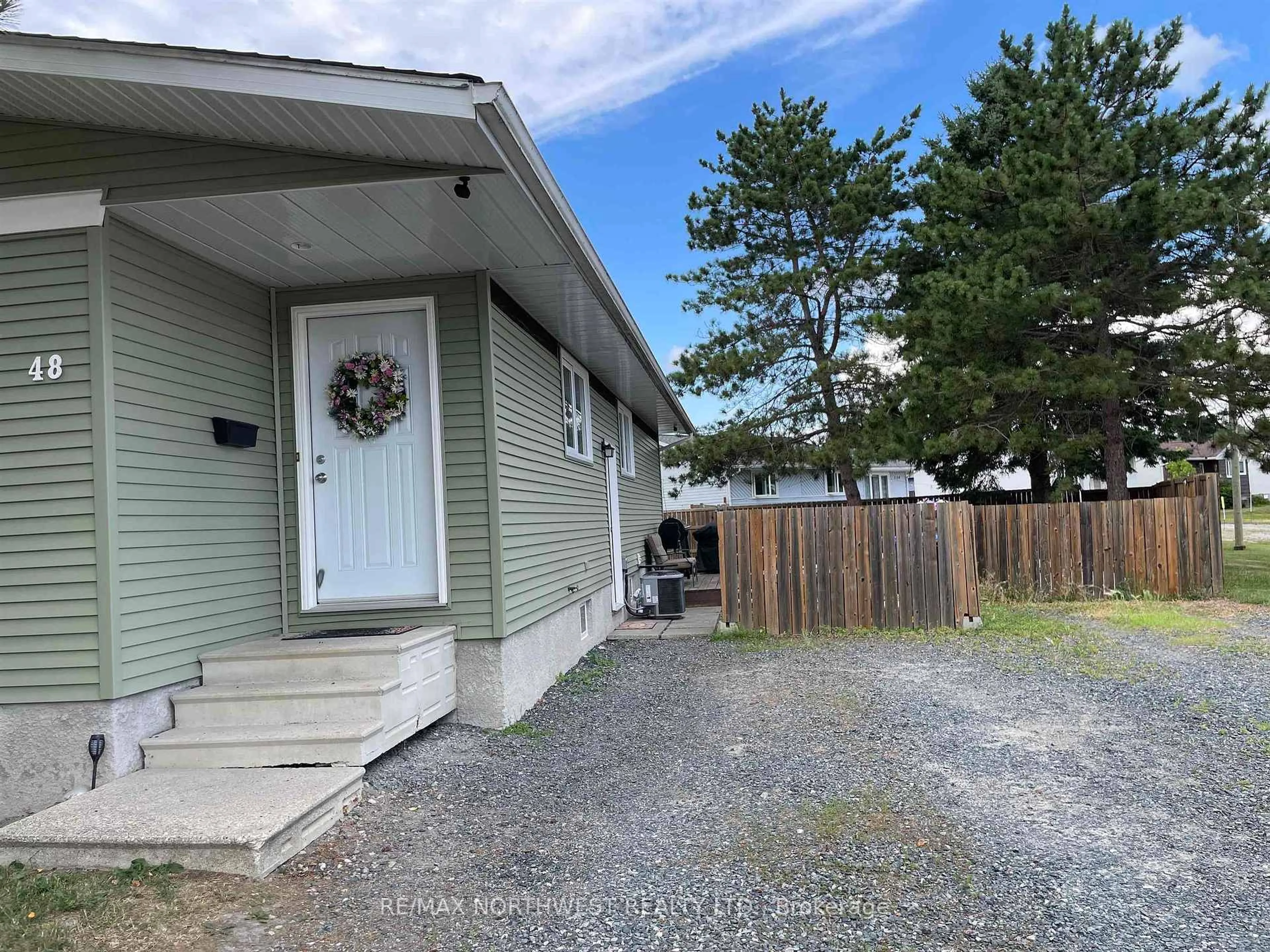 A pic from outside/outdoor area/front of a property/back of a property/a pic from drone, street for 48 Thunder Drive, Dryden Ontario P8N 3C4