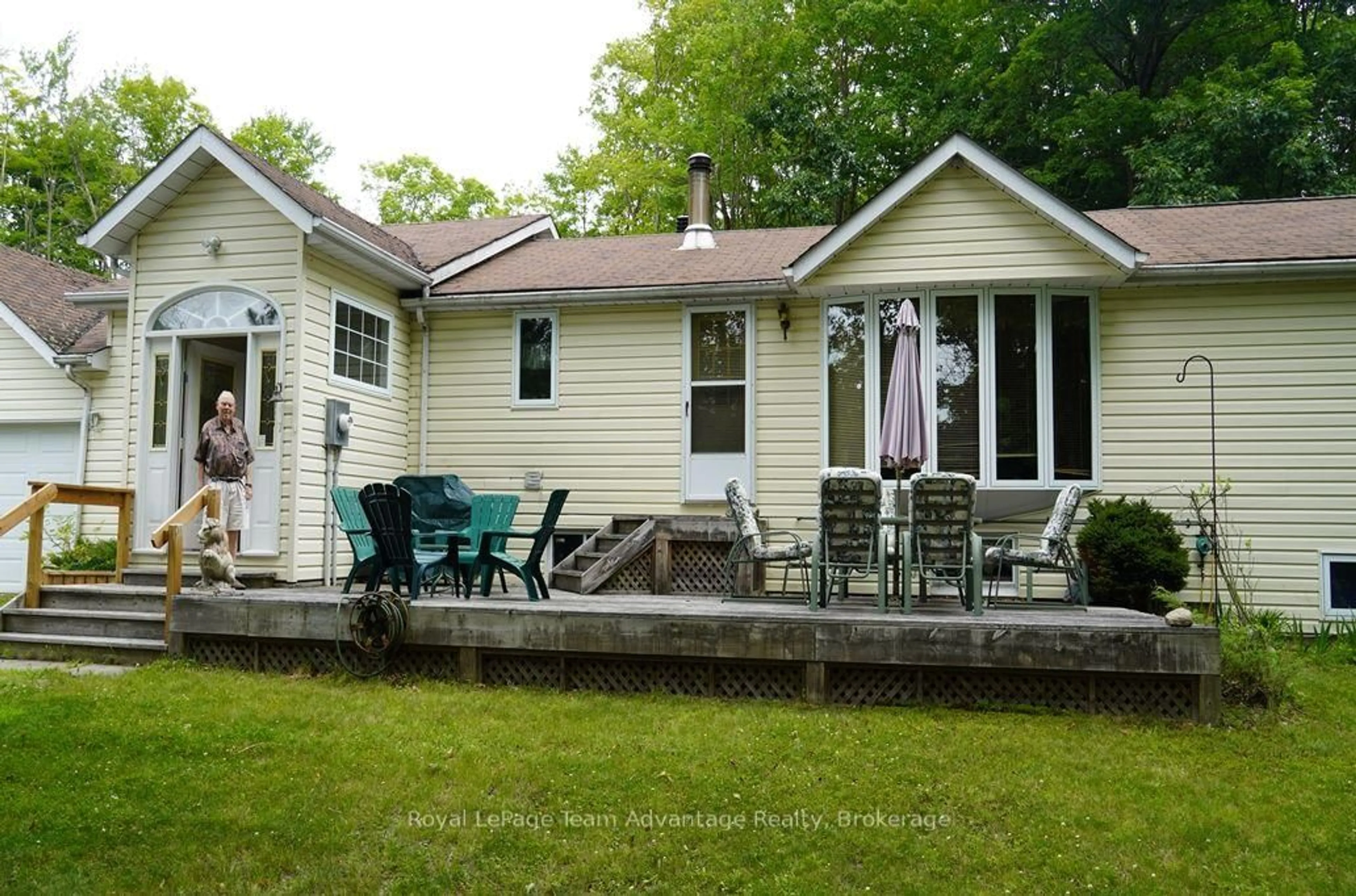 Patio, unknown for 101 & 99 Carling Bay Rd, Carling Ontario P0G 1G0
