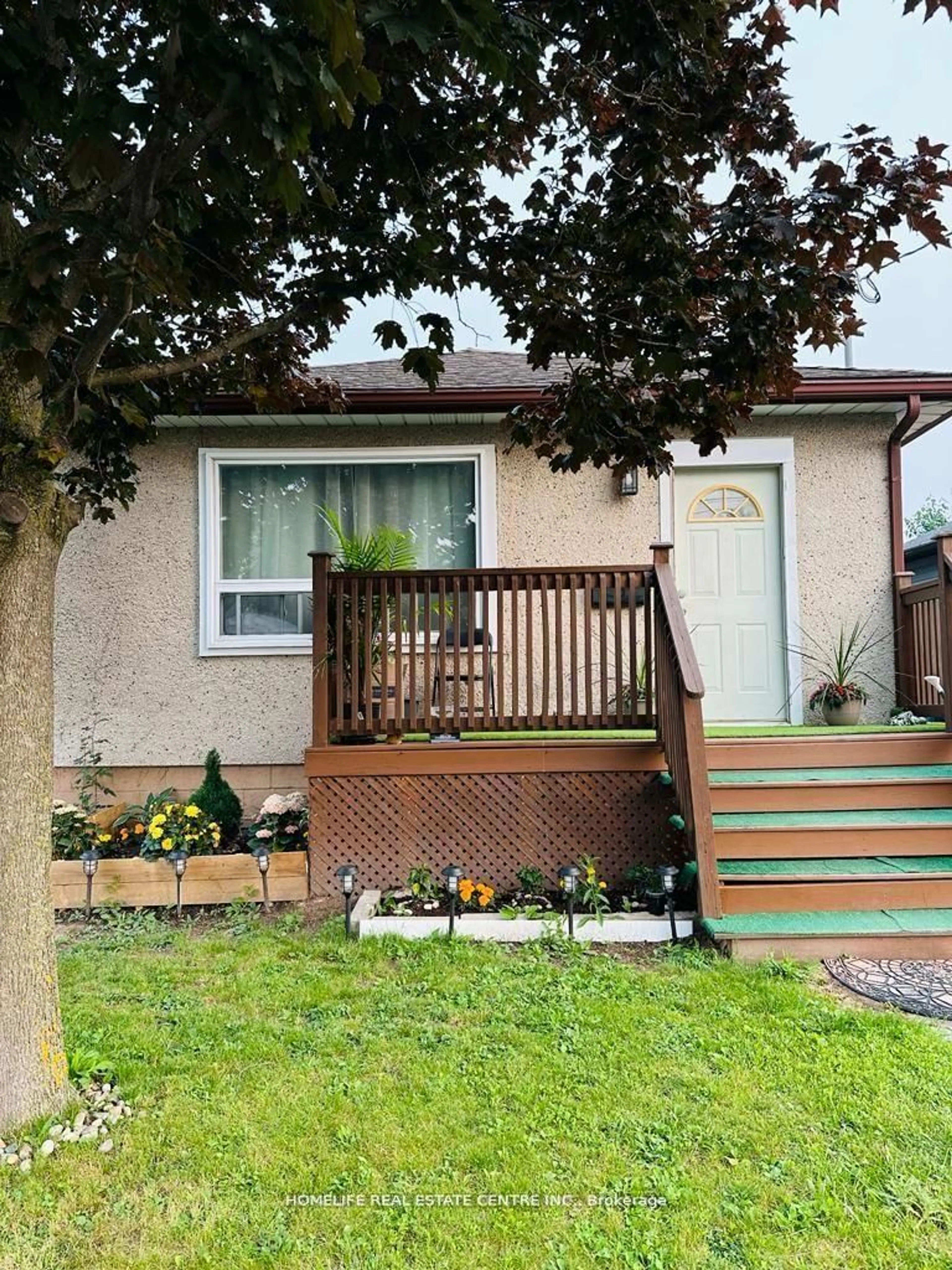 Unknown for 10 Parkwood Dr, St. Catharines Ontario L2P 1H2