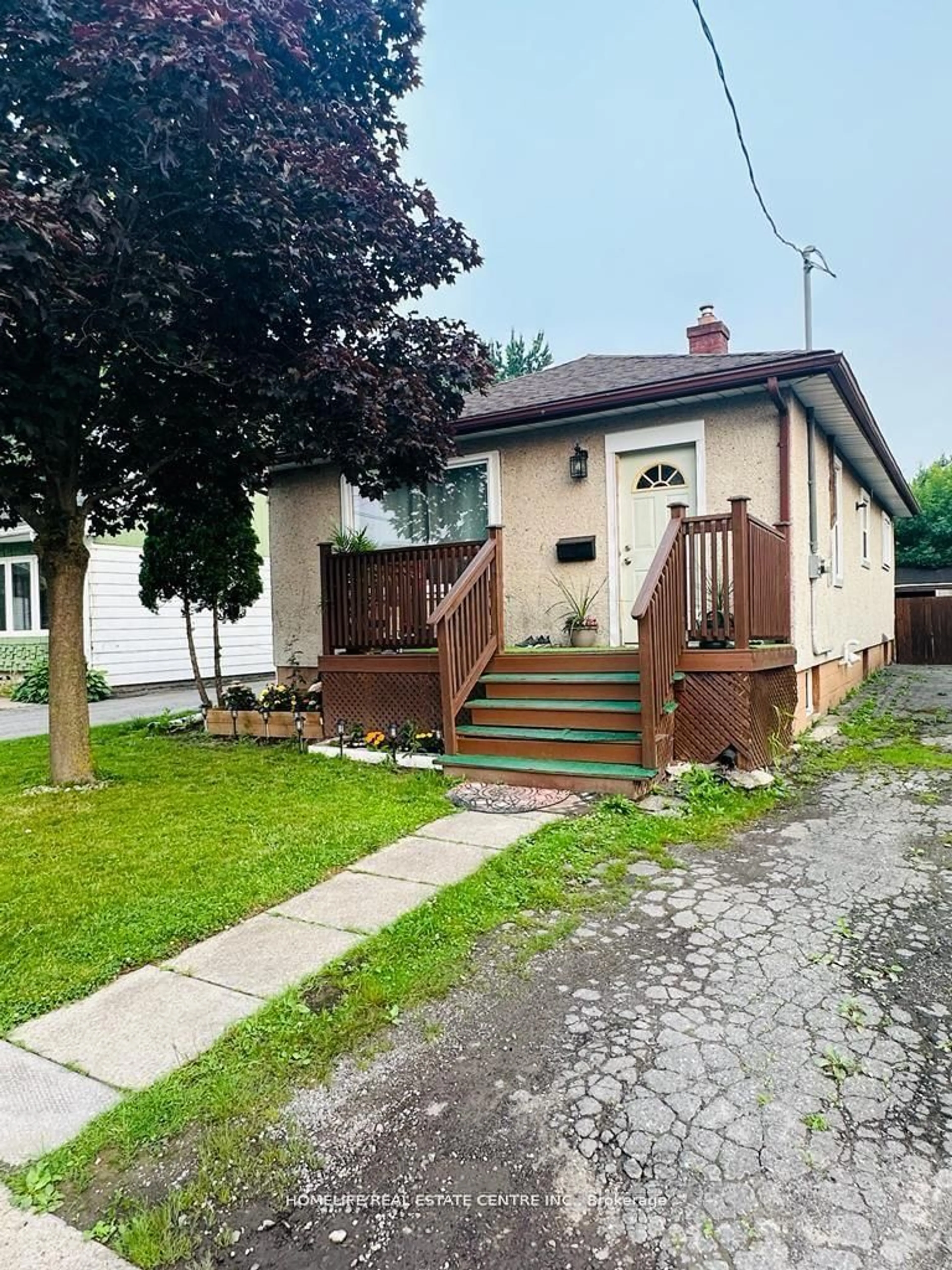Unknown for 10 Parkwood Dr, St. Catharines Ontario L2P 1H2