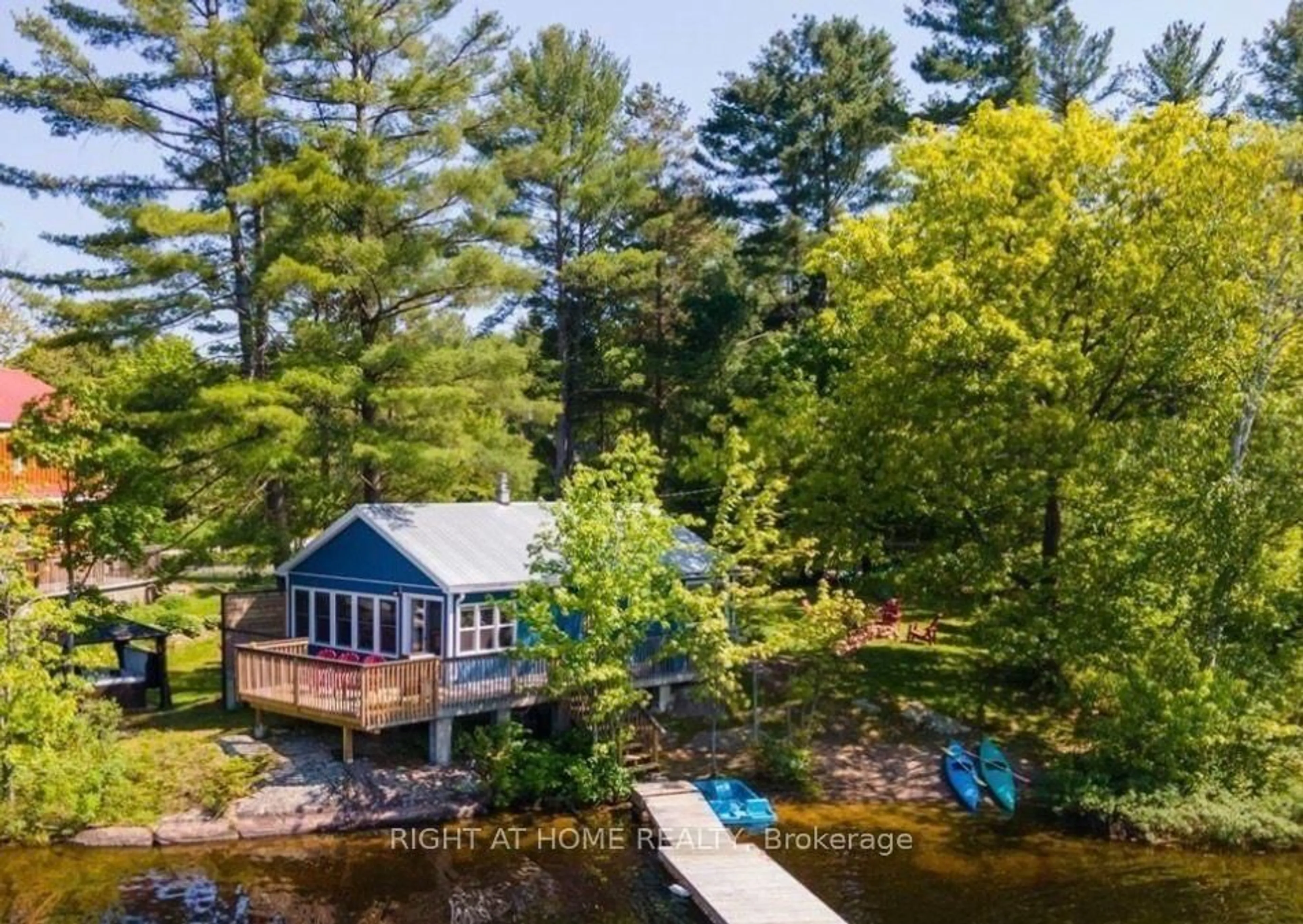 A pic from outside/outdoor area/front of a property/back of a property/a pic from drone, water/lake/river/ocean view for 1190 South Morrison Lake Rd, Gravenhurst Ontario P0E 1G0