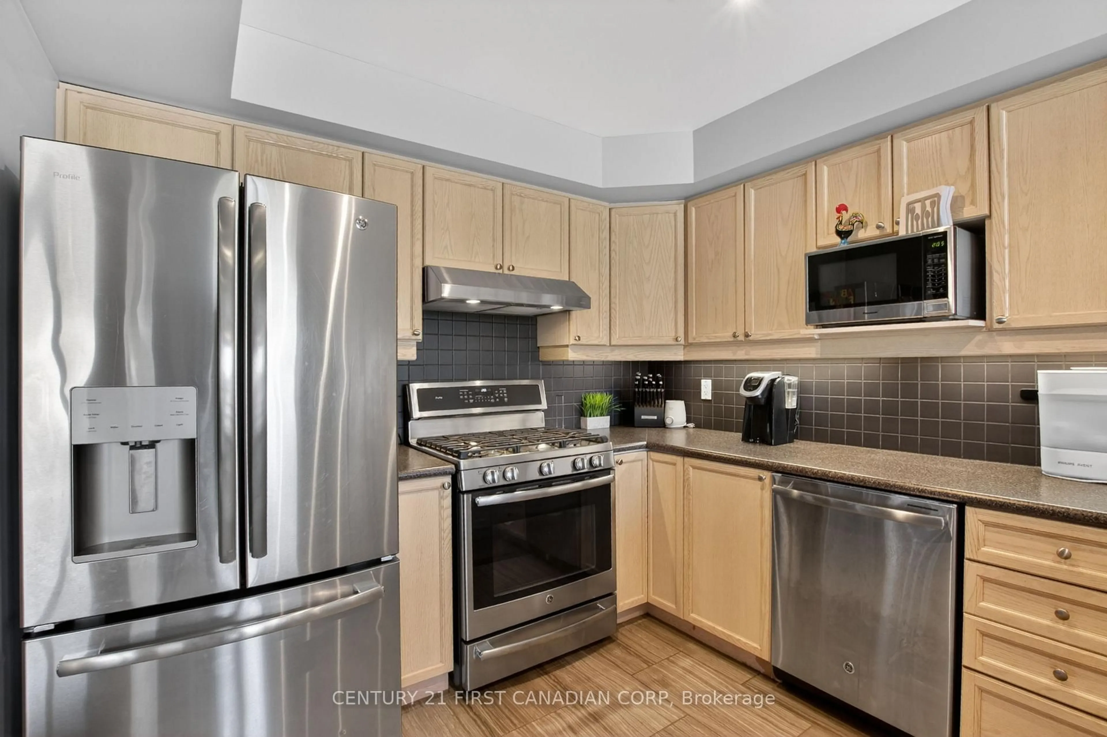 Standard kitchen, unknown for 1488 Evans Blvd, London South Ontario N6M 0A8