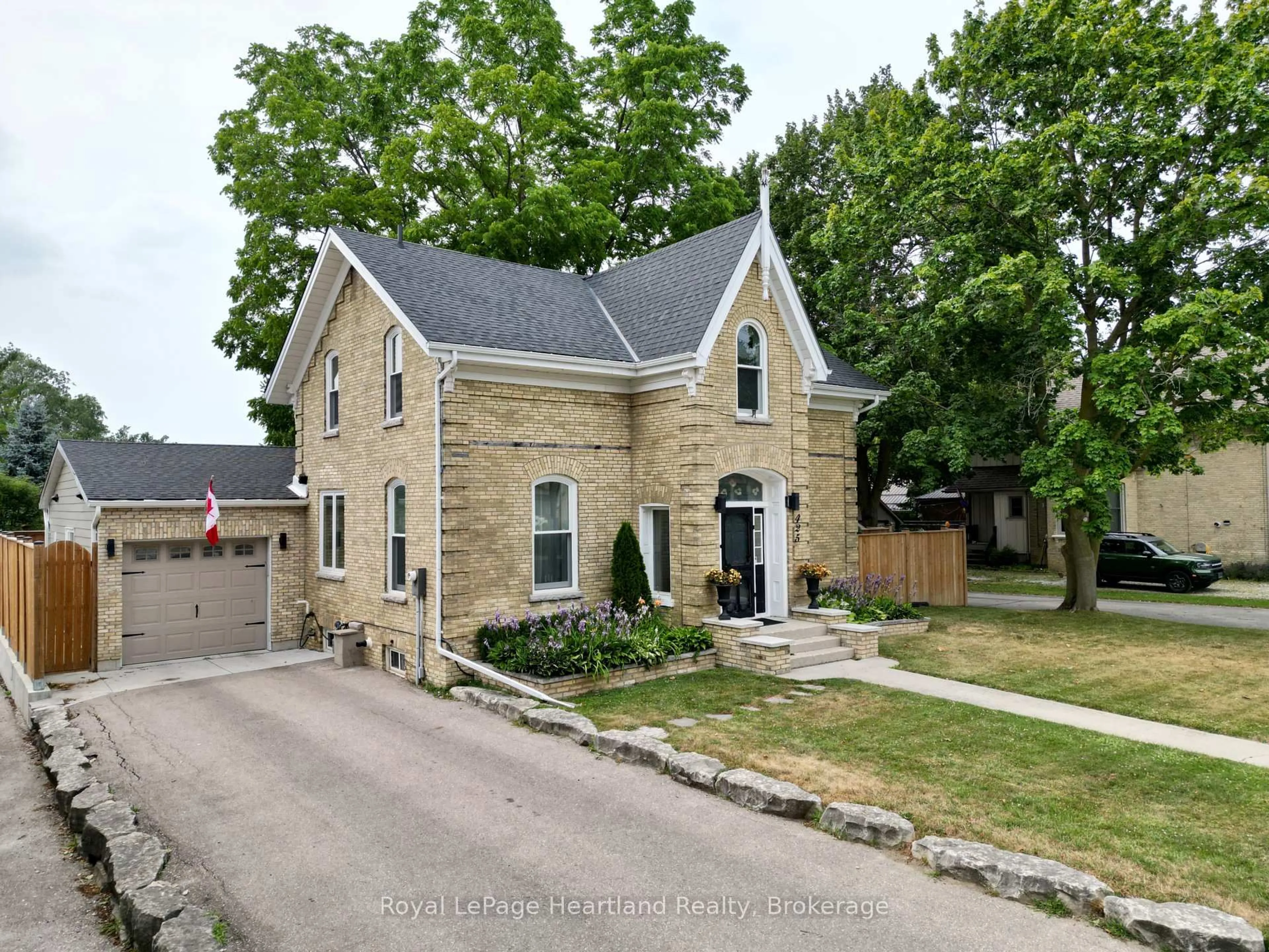 Unknown for 425 William St, South Huron Ontario N0M 1S2
