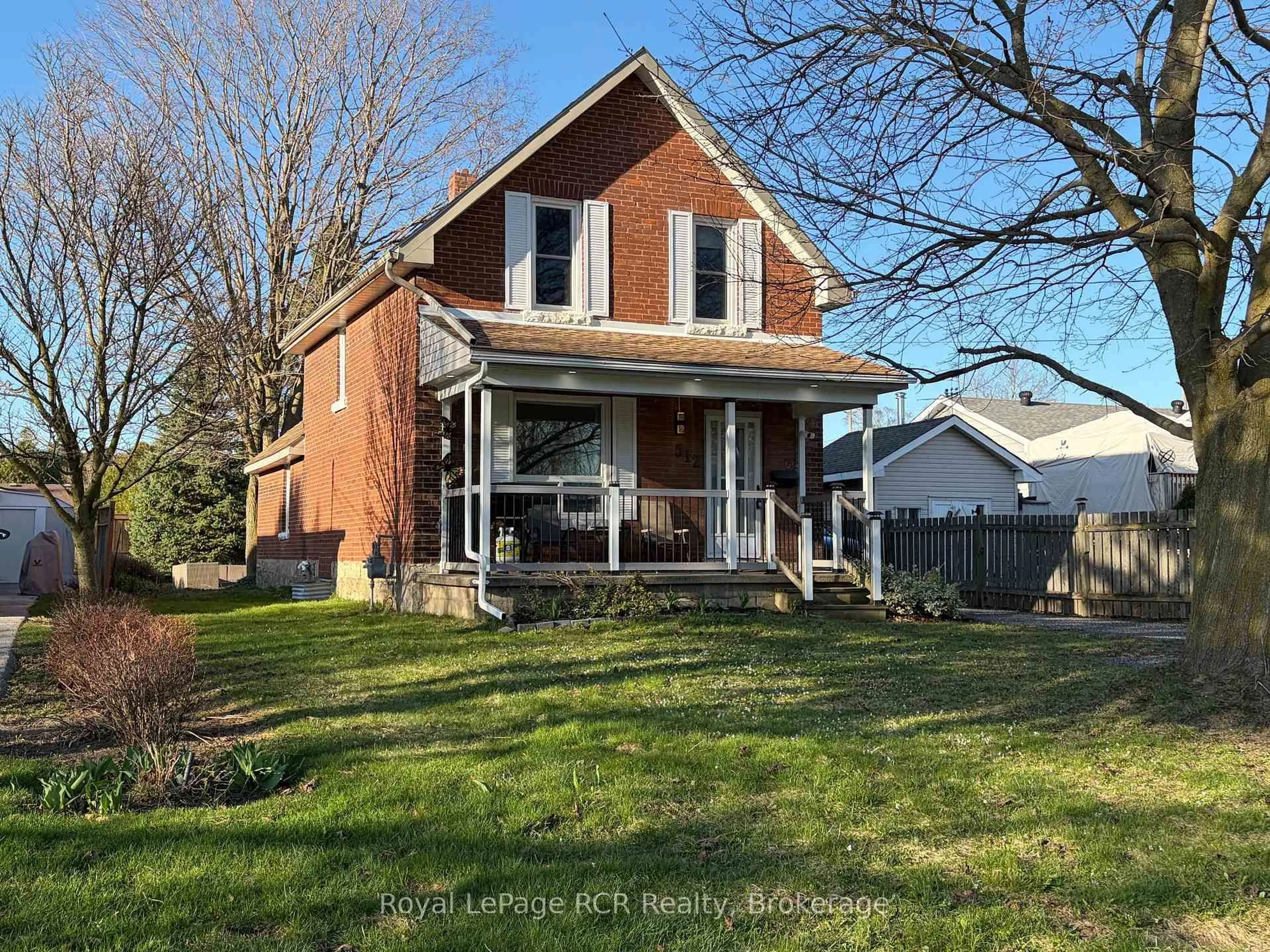 Home with brick exterior material, street for 512 18th St, Owen Sound Ontario N4K 2A7