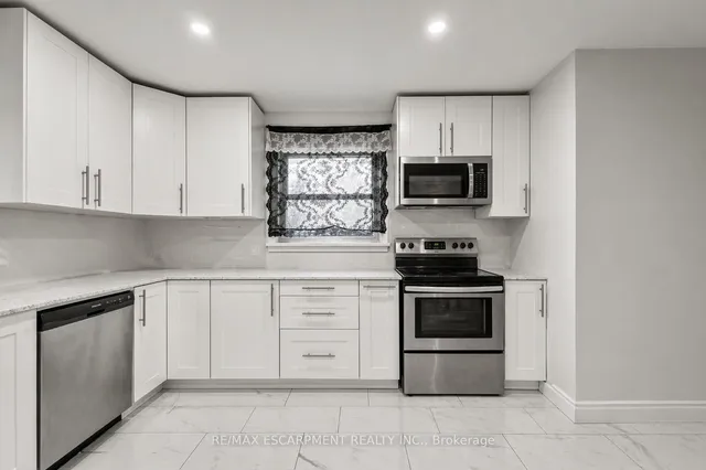 557 Lake St, St. Catharines 3