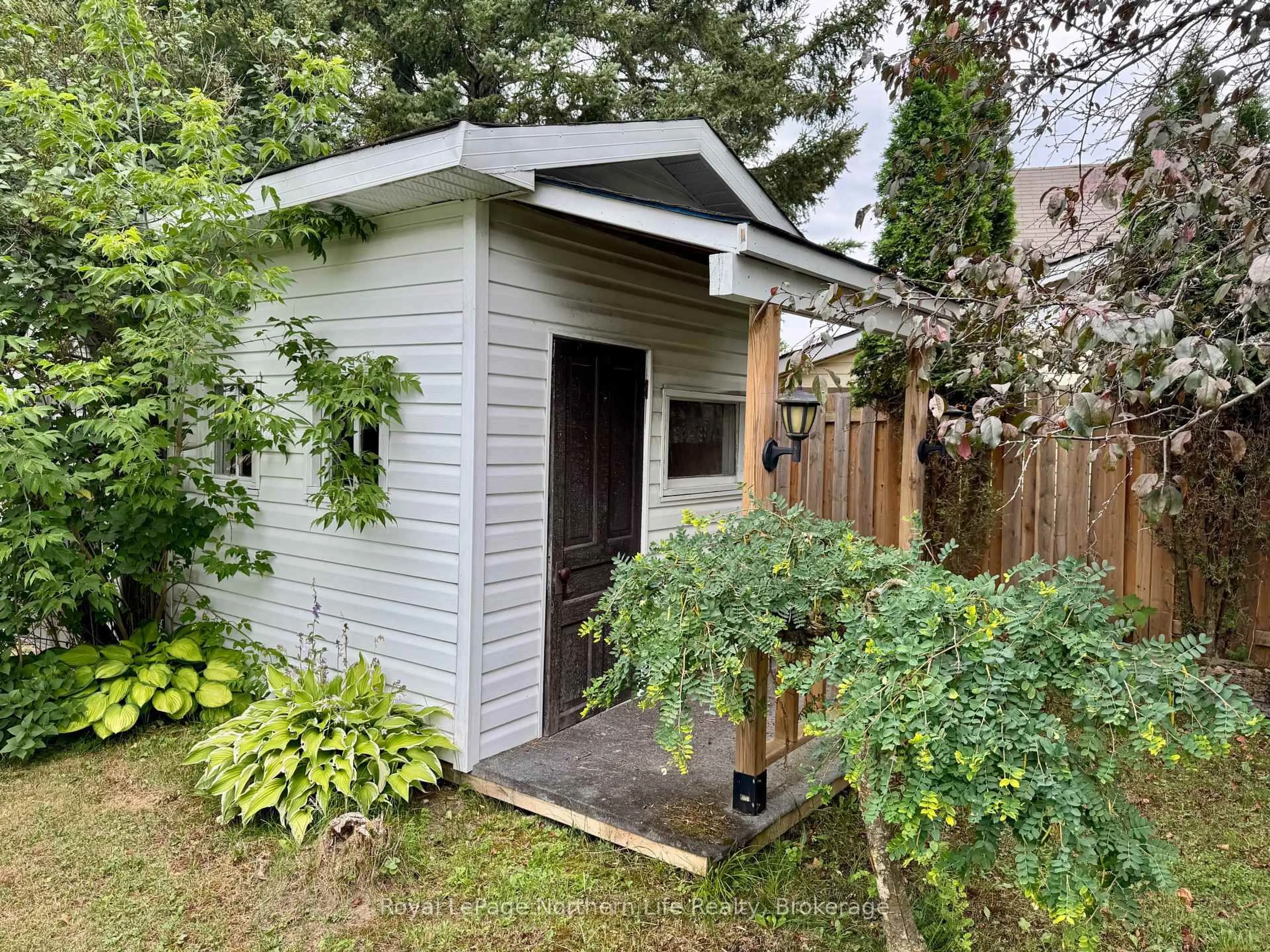 Shed for 38 Big Bend Ave, Powassan Ontario P0H 1Z0