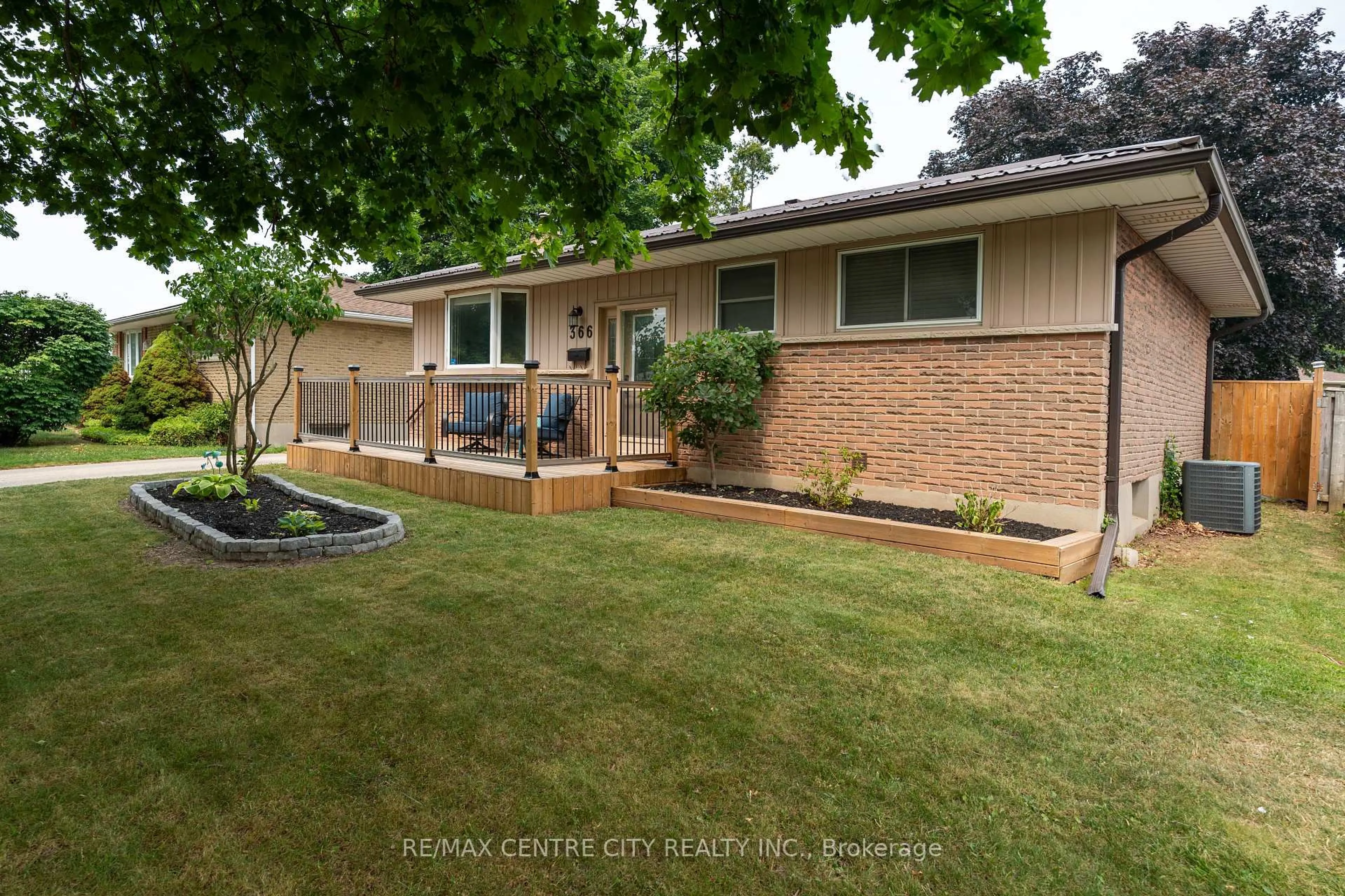 Unknown for 366 Hudson Dr, London East Ontario N5V 1E6