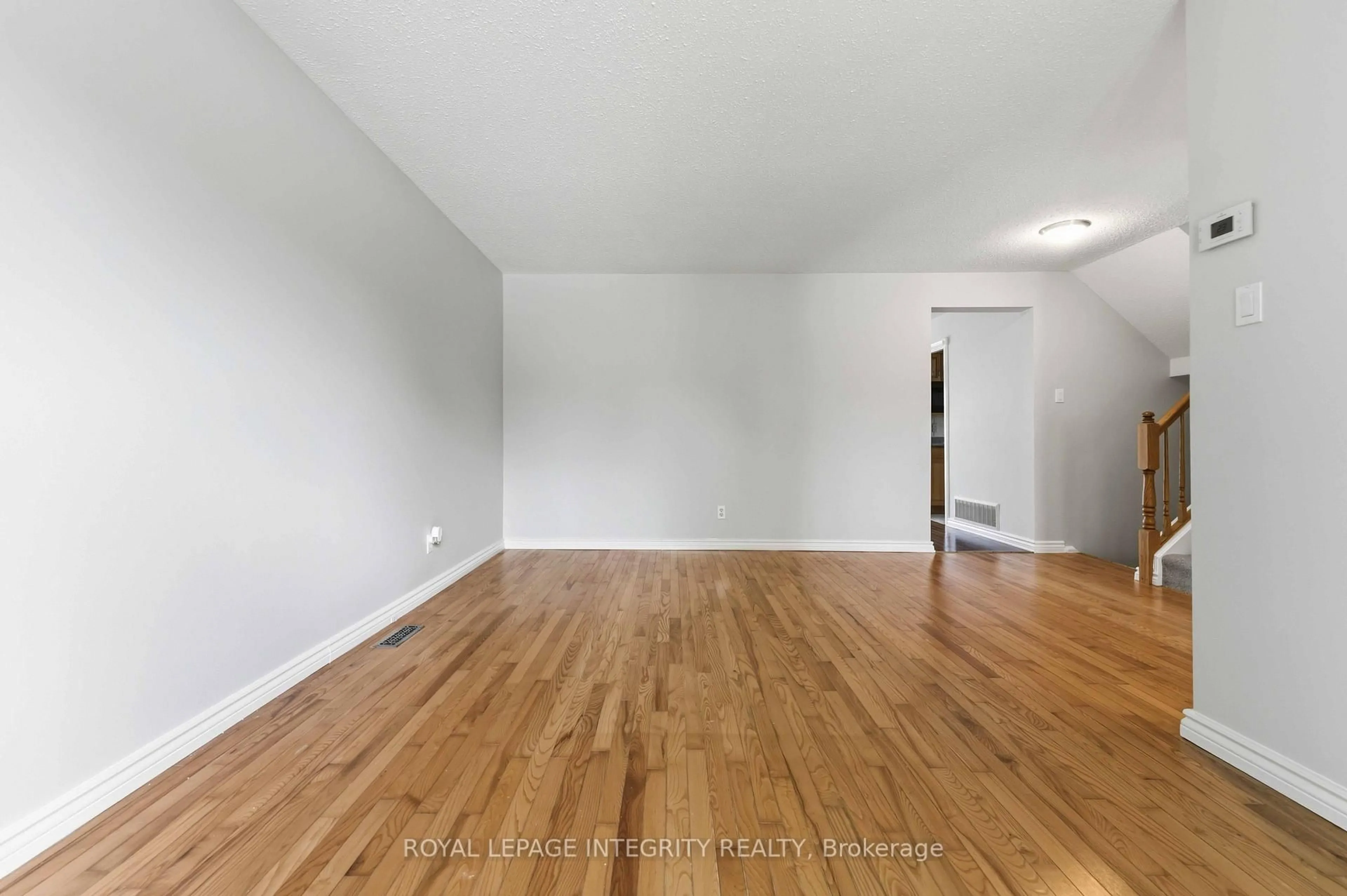 A pic of a room for 1455 Bradshaw Cres, Ottawa Ontario K1B 5G1