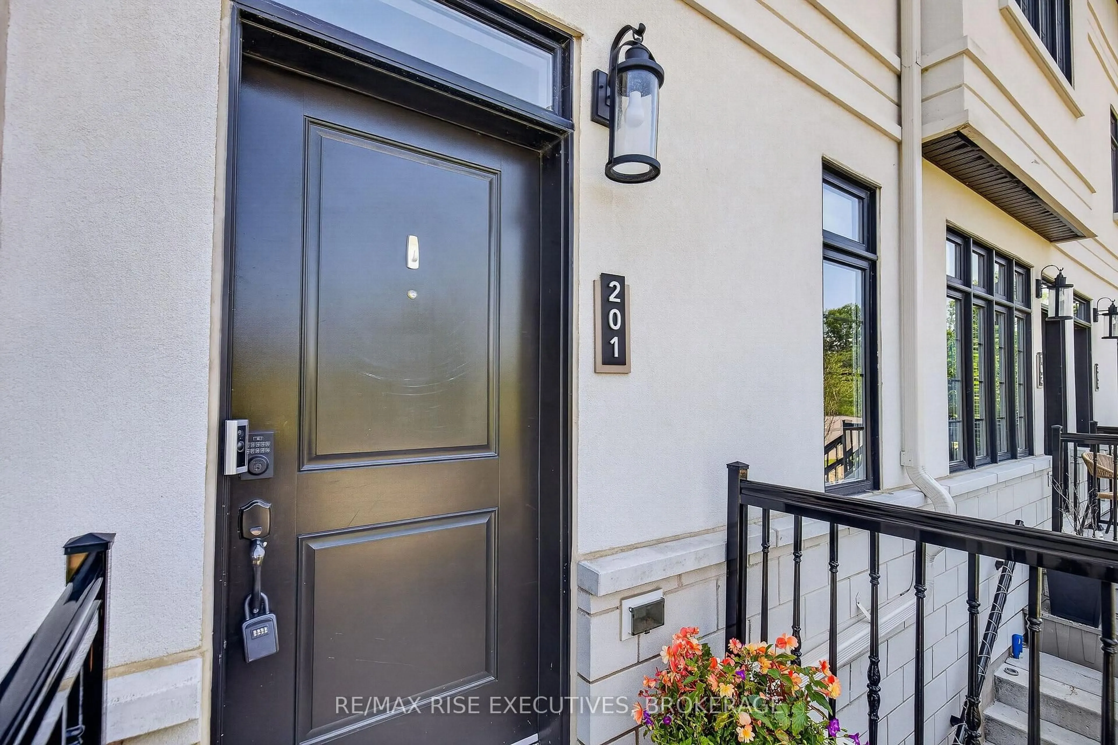 Indoor entryway for 1015 Terra Verde Way #201, Kingston Ontario K7P 0T8
