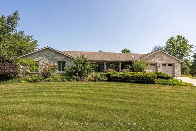 913 27th St, Georgian Bluffs 2