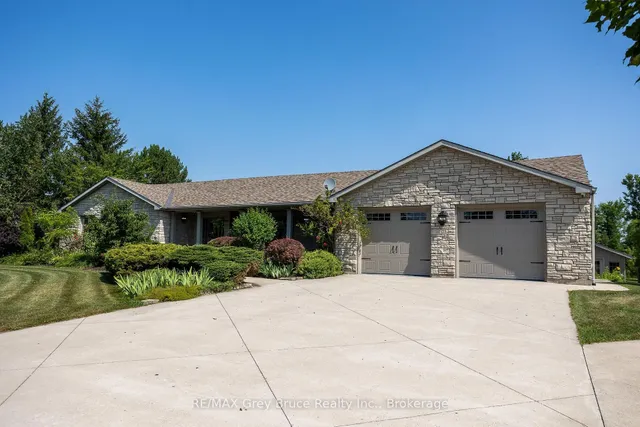 913 27th St, Georgian Bluffs 3