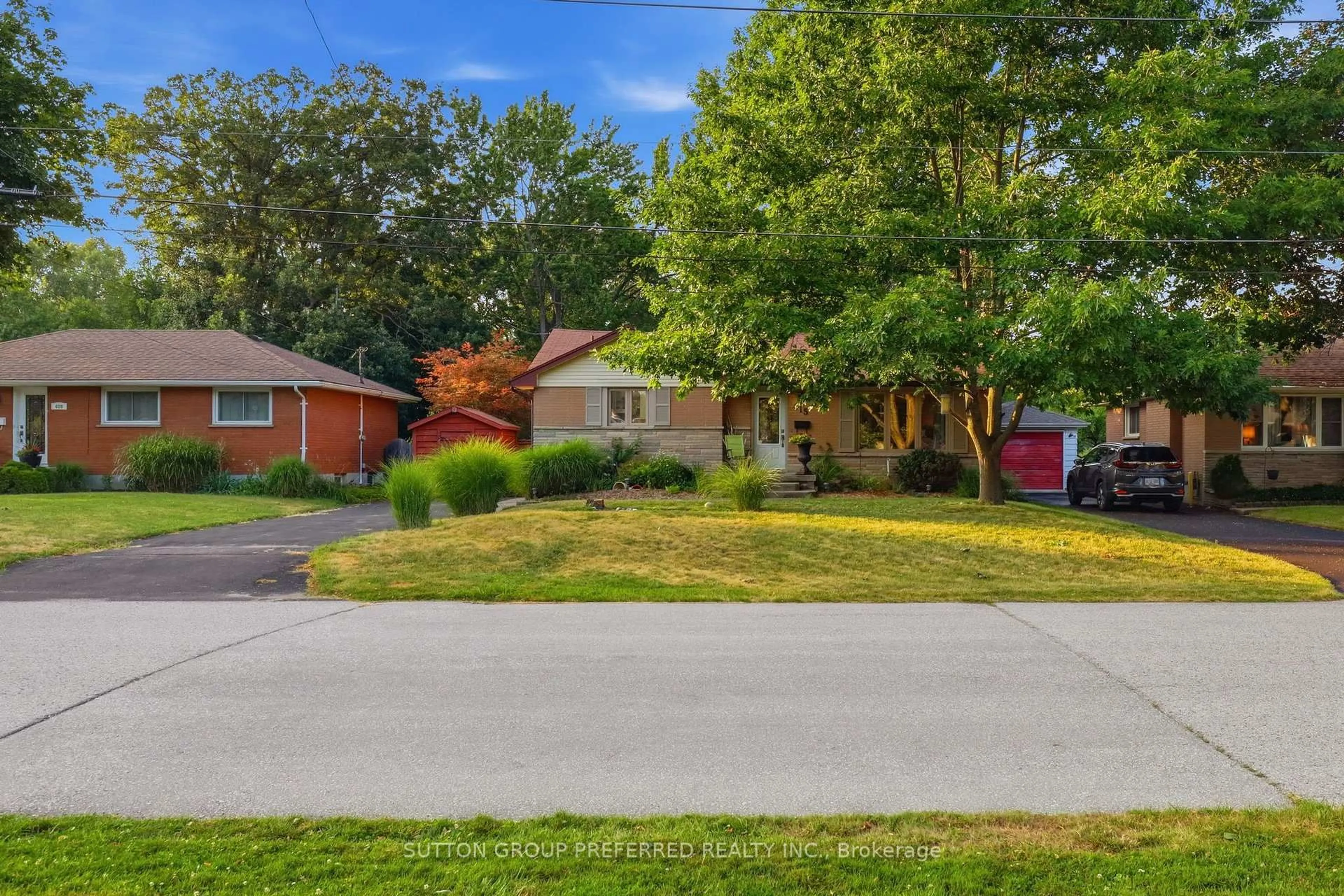 Home with brick exterior material, street for 415 Randol Dr, London South Ontario N6J 1C5