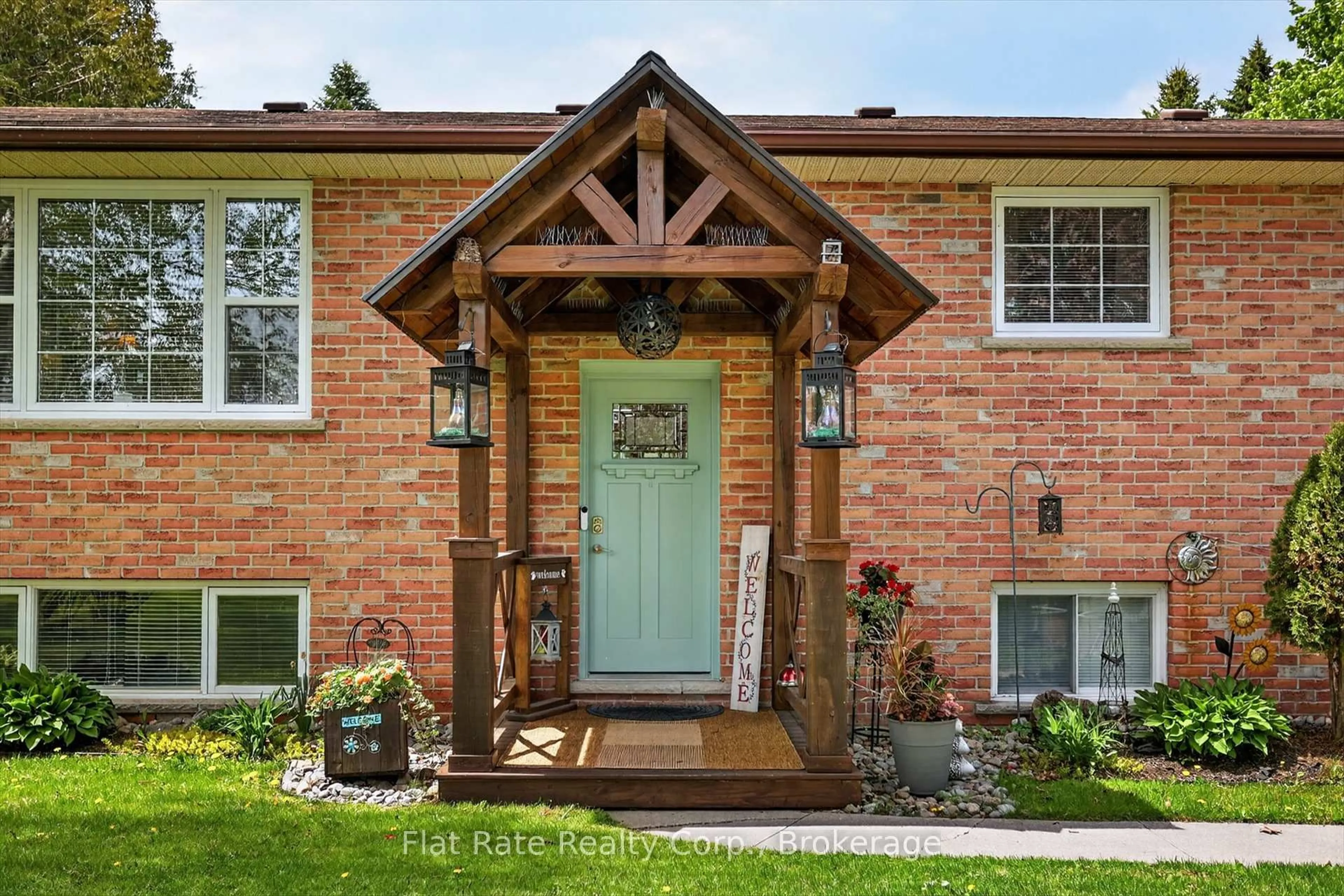 Home with brick exterior material, street for 814 Frank Hill Rd, Kawartha Lakes Ontario K9J 6X3