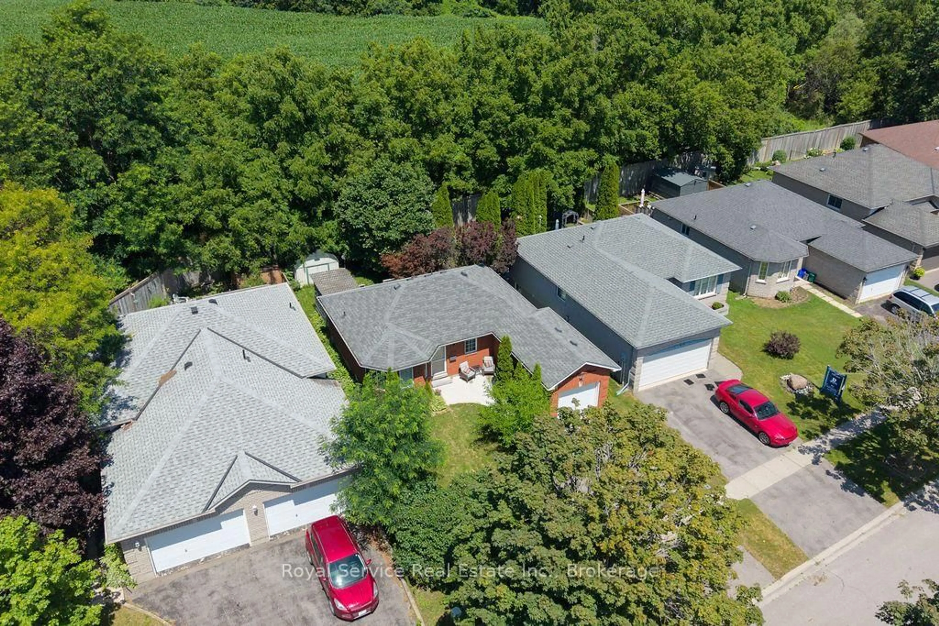 A pic from outside/outdoor area/front of a property/back of a property/a pic from drone, street for 1104 Tillison Ave, Cobourg Ontario K9A 5N4