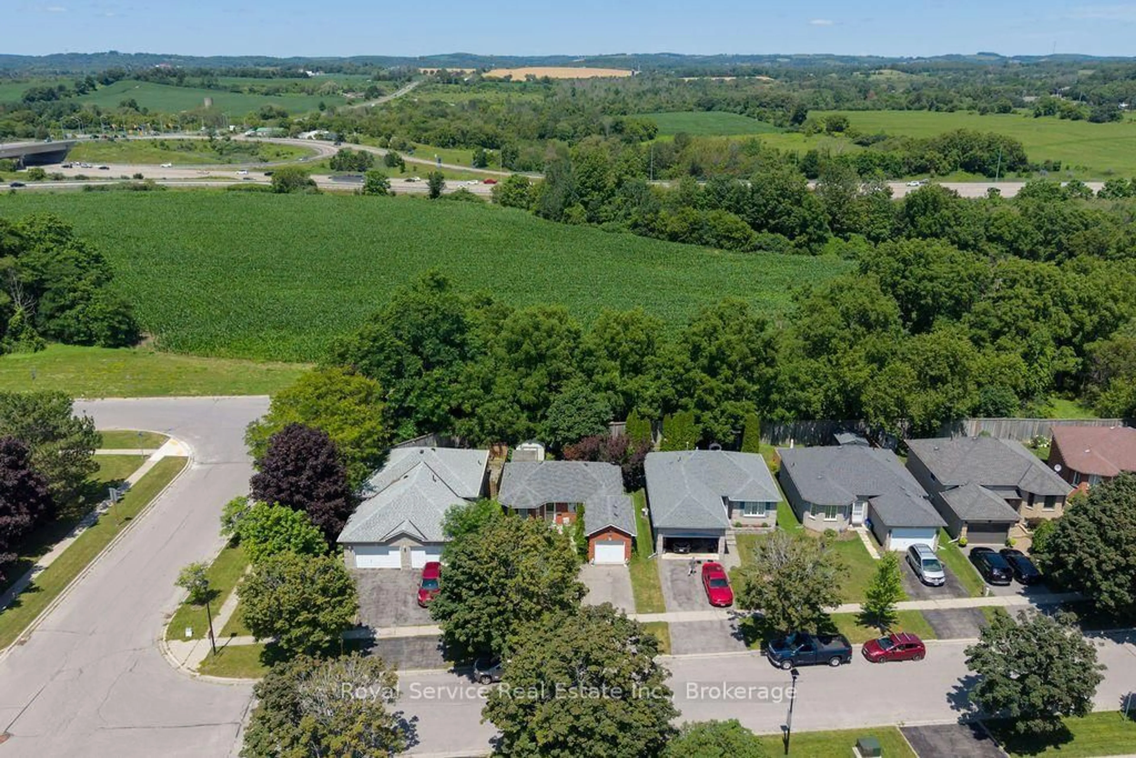 A pic from outside/outdoor area/front of a property/back of a property/a pic from drone, street for 1104 Tillison Ave, Cobourg Ontario K9A 5N4