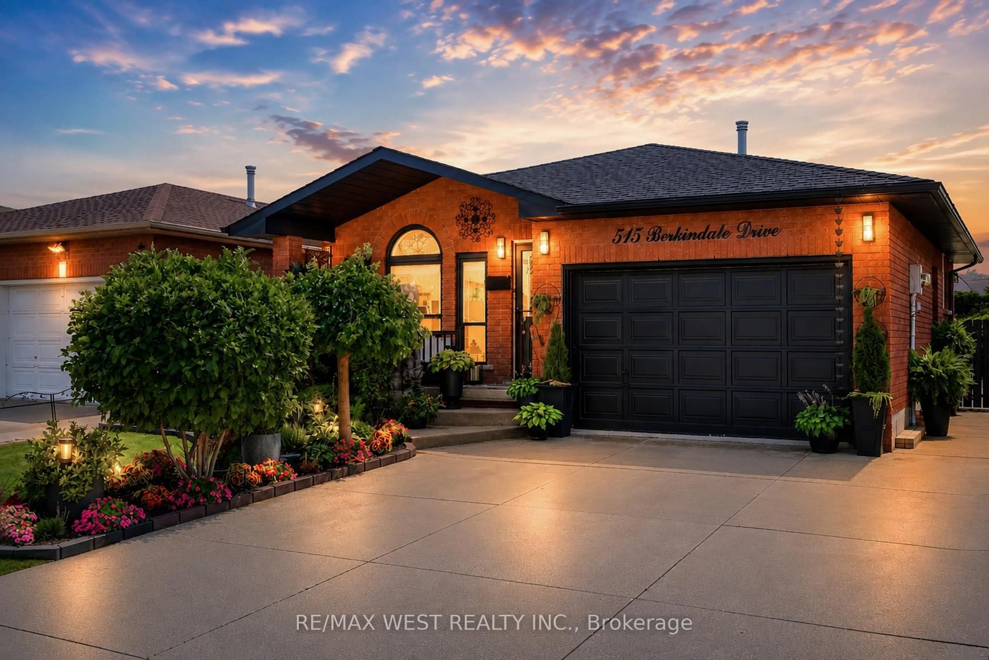 Indoor entryway for 515 Berkindale Dr, Hamilton Ontario L8E 5B7