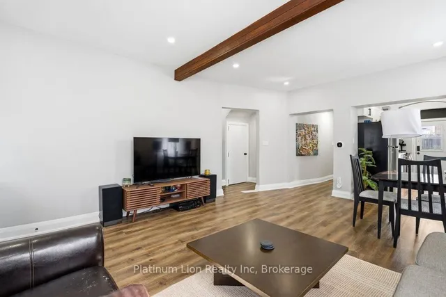 773 Lawrence Rd, Hamilton 4