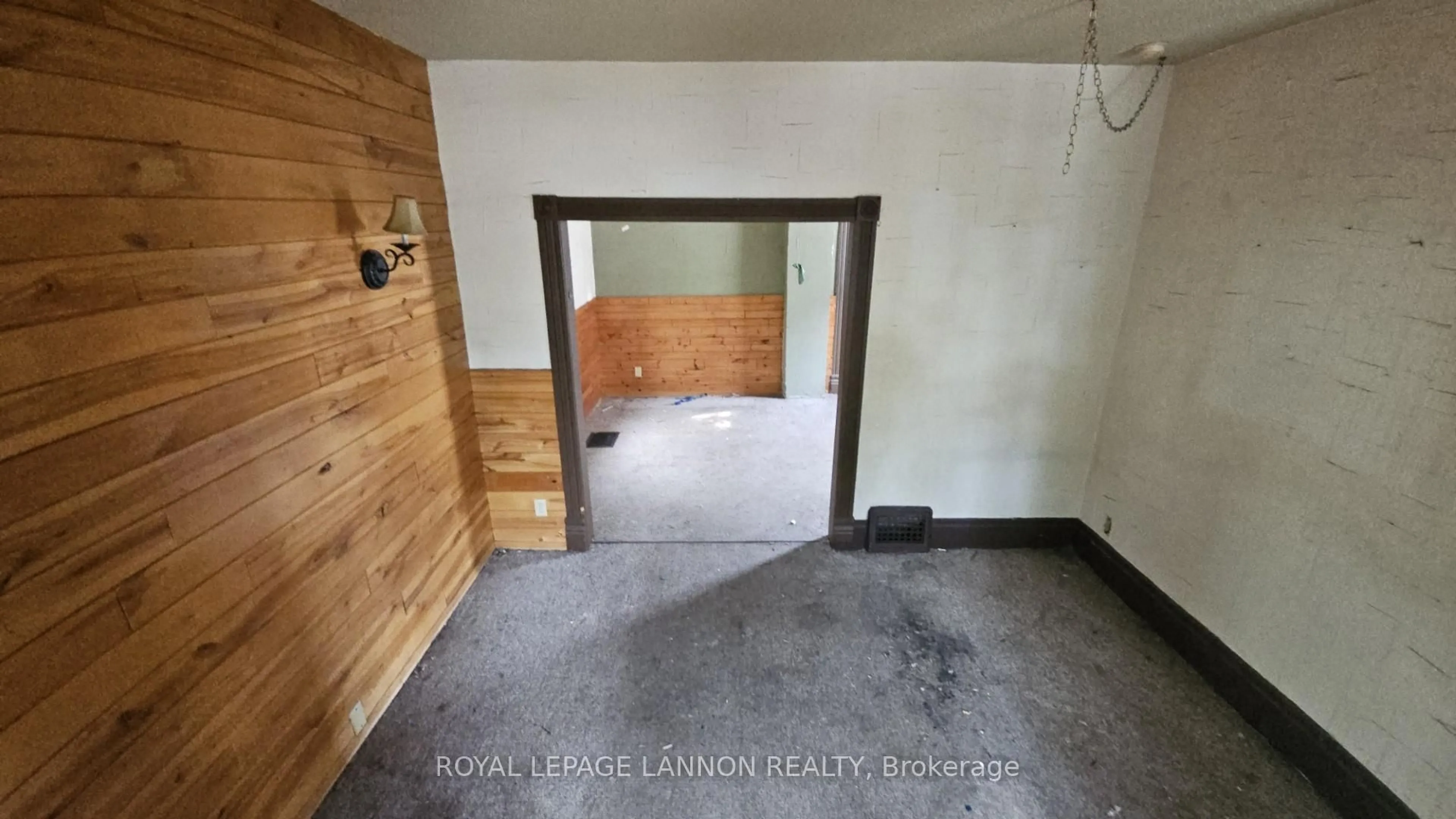 A pic of a room for 161 Amelia St, Thunder Bay Ontario P7E 3Z5