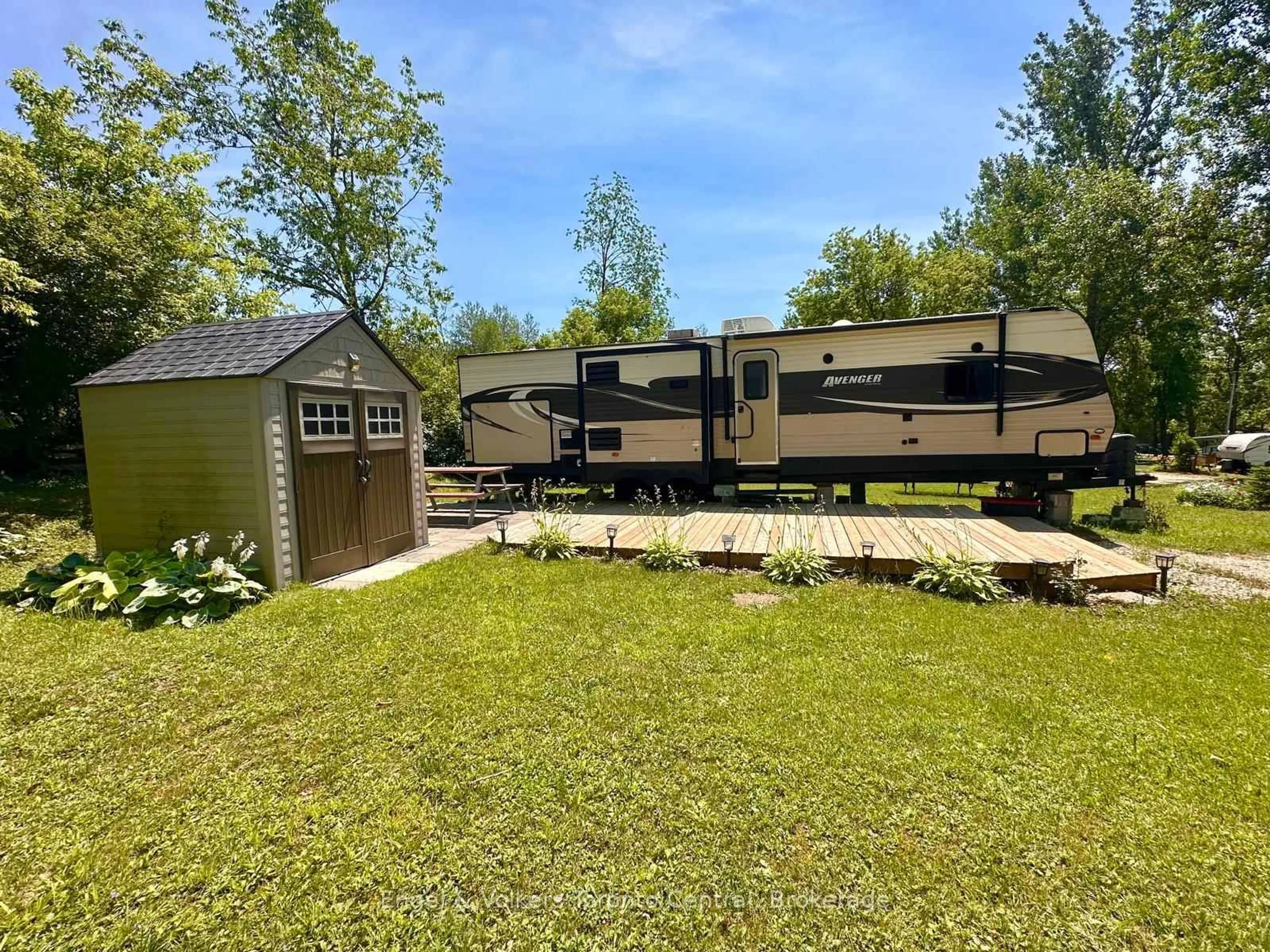 A pic from outside/outdoor area/front of a property/back of a property/a pic from drone, unknown for 7489 SIDERAOD 5 E #H 15, Wellington North Ontario N0G 2L0