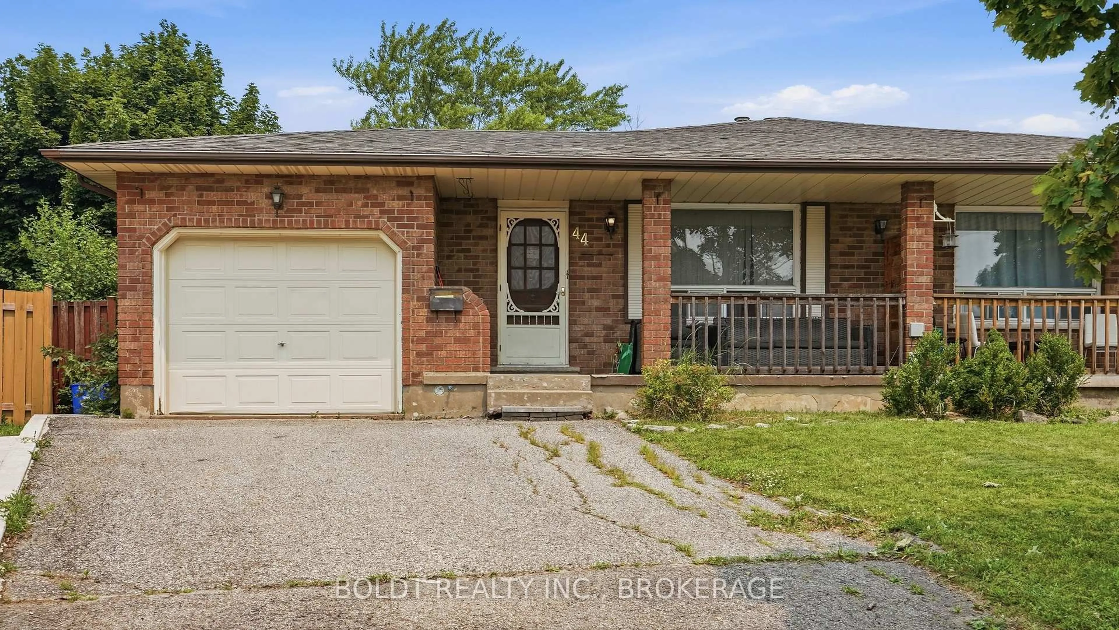Home with brick exterior material, street for 44 Culligan Cres, Thorold Ontario L2V 4P1