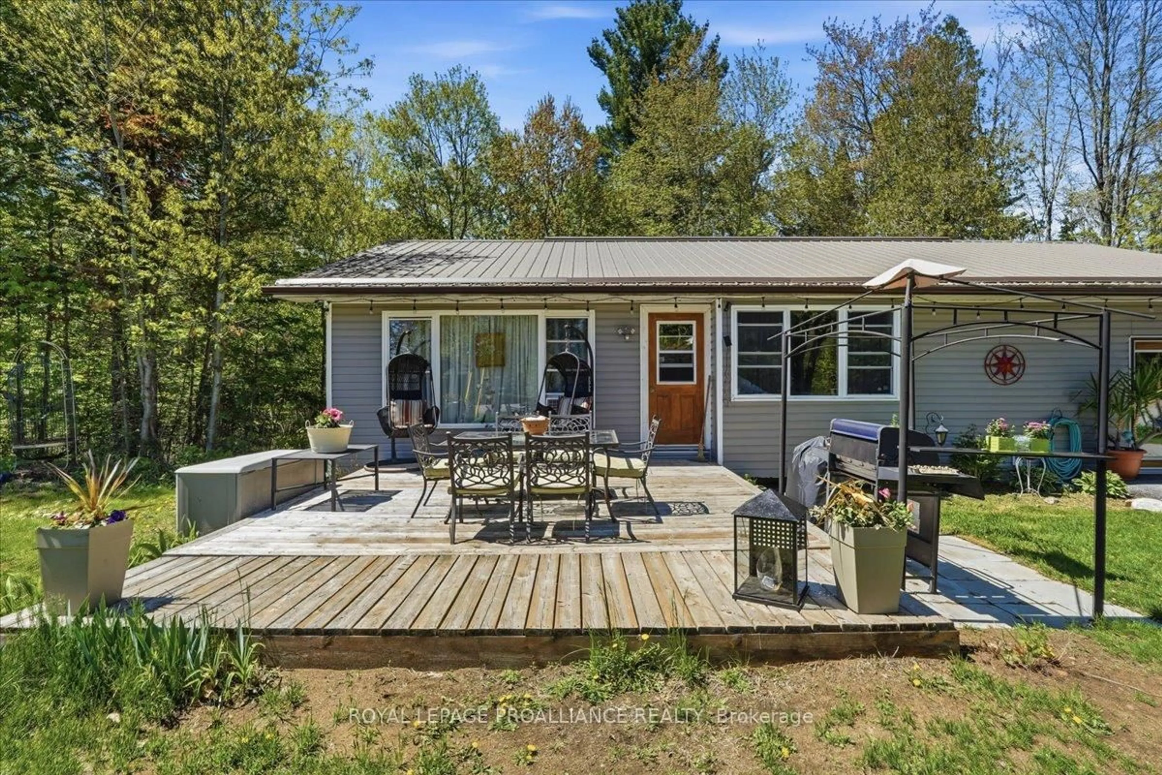 Patio, water/lake/river/ocean view for 1023 Jewel Rd, Cloyne Ontario K0H 1K0
