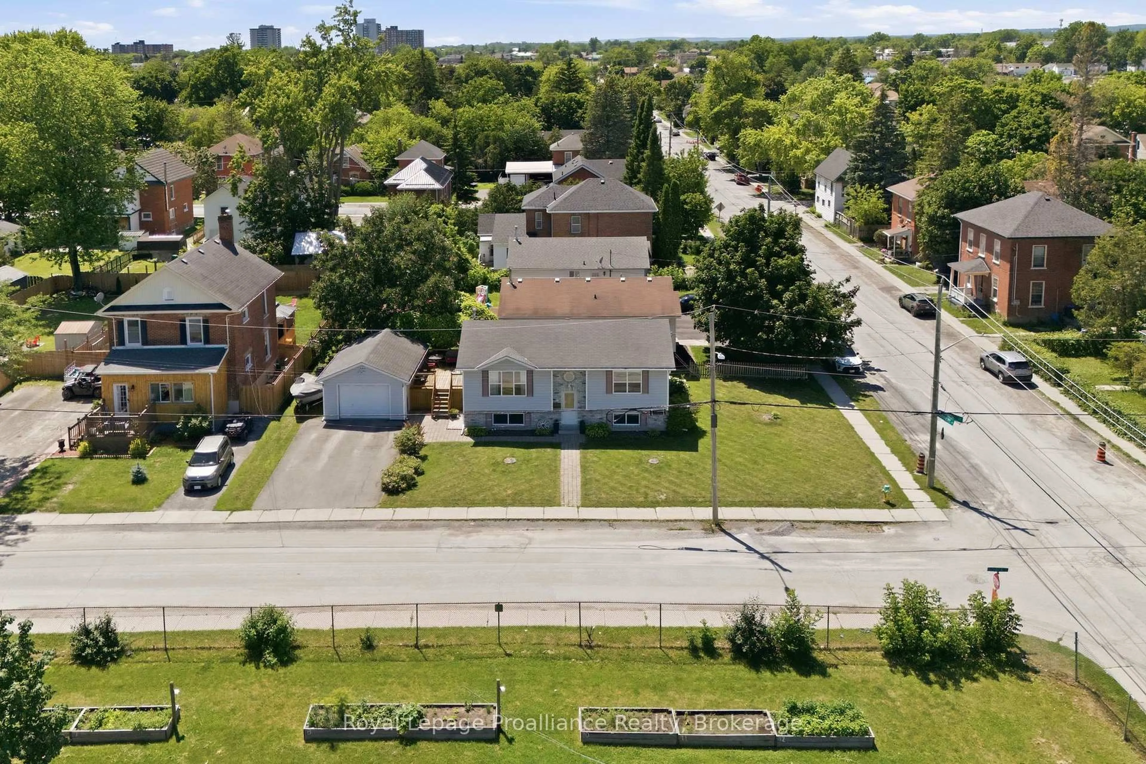 A pic from outside/outdoor area/front of a property/back of a property/a pic from drone, street for 50 Octavia St, Belleville Ontario K8P 3N9