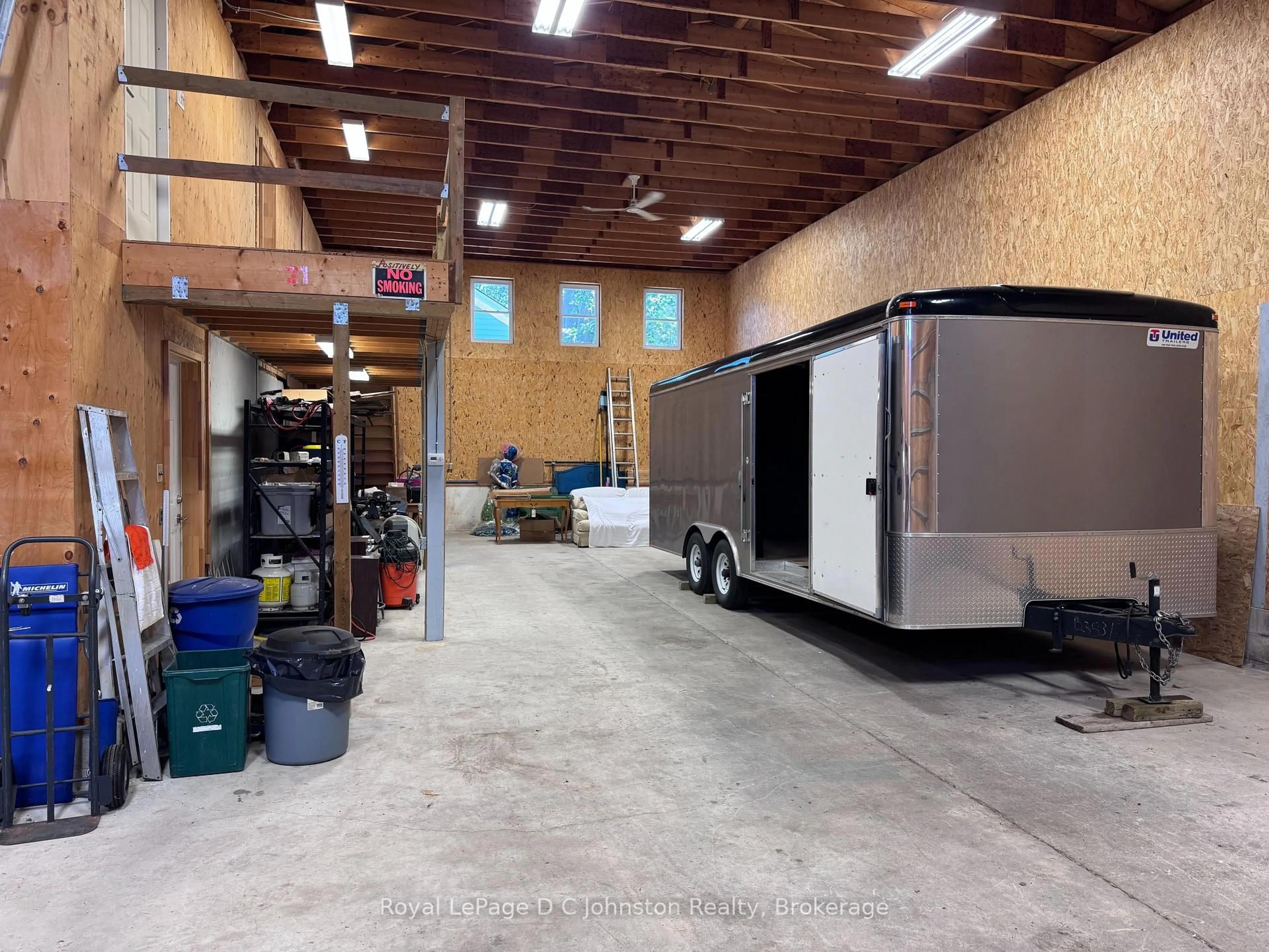 Indoor garage for 61 Water St, Saugeen Shores Ontario N0H 2L0