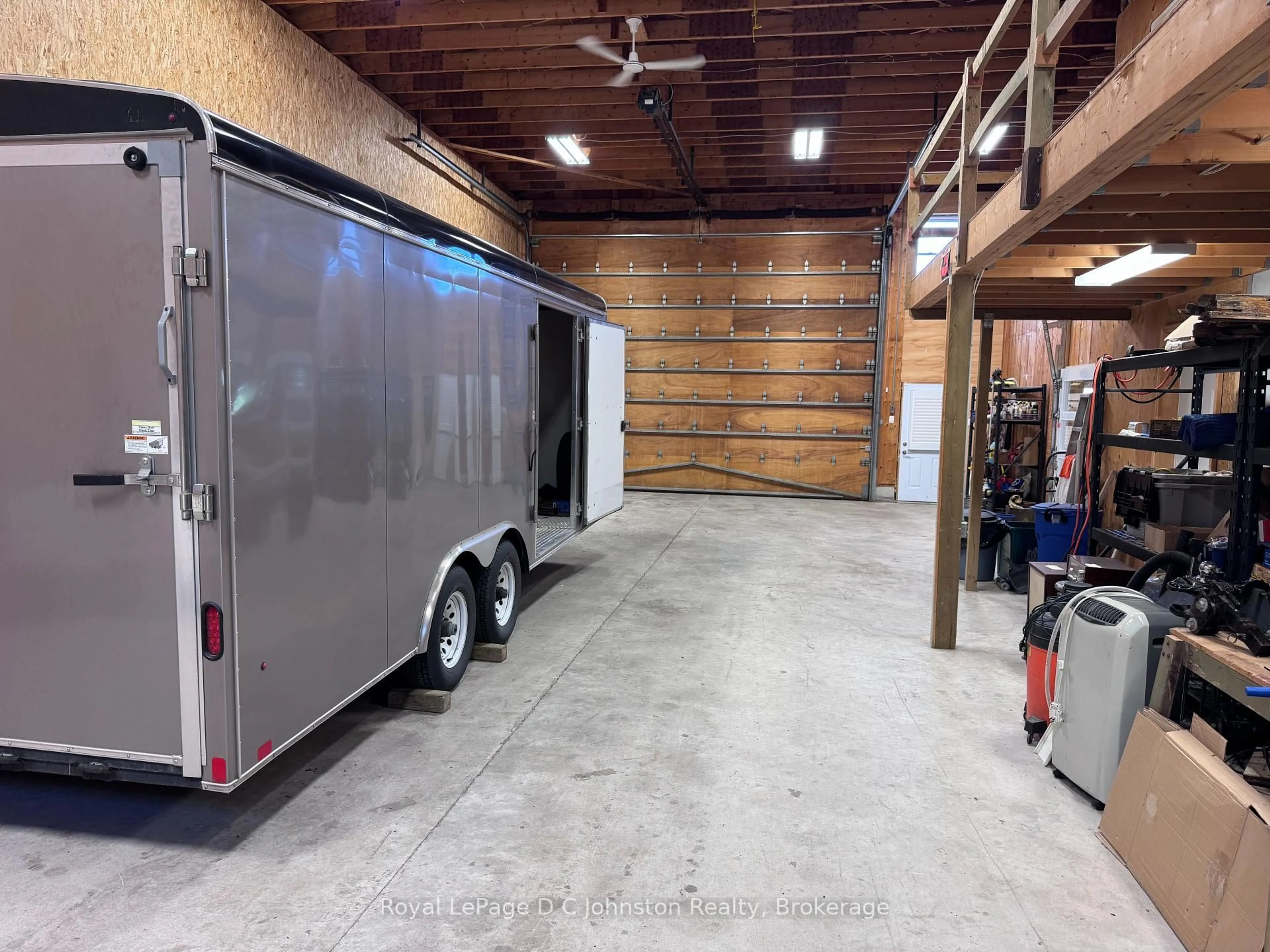 Indoor garage for 61 Water St, Saugeen Shores Ontario N0H 2L0