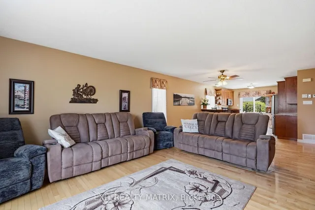662 Des Erables Prom, Casselman 5